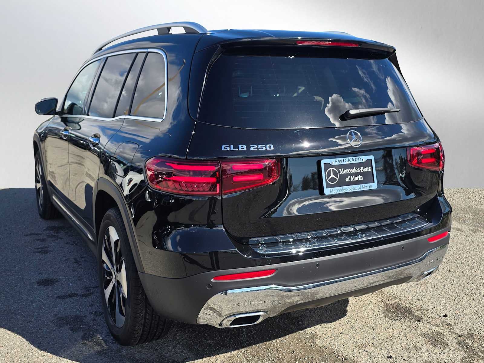 2026 Mercedes-Benz GLB 250 SUV