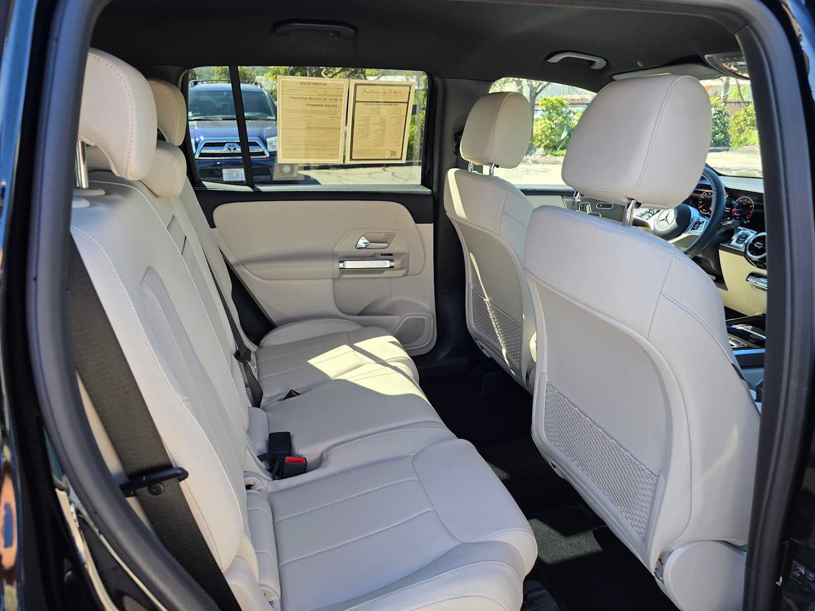 2026 Mercedes-Benz GLB 250 SUV