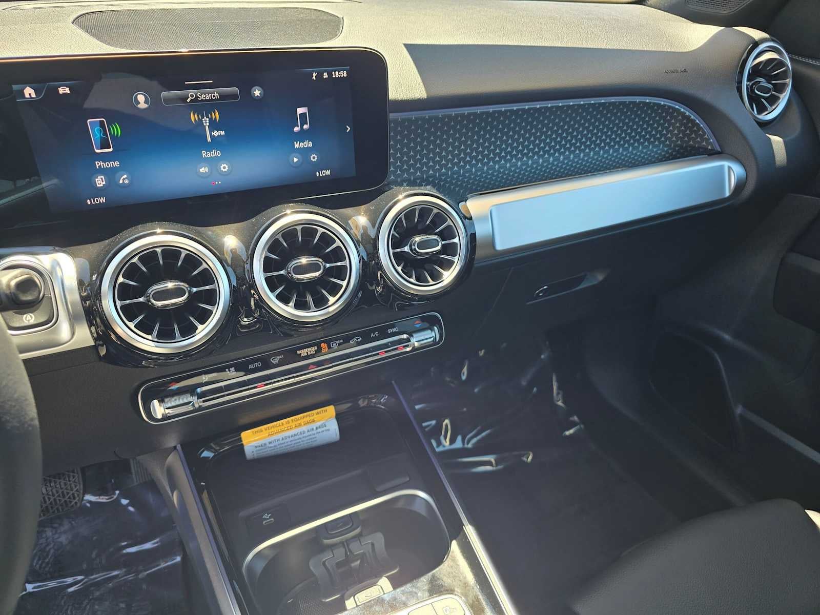 2026 Mercedes-Benz GLB 250 SUV