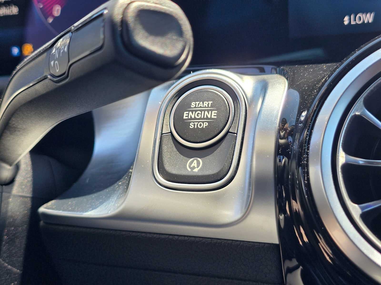 2026 Mercedes-Benz GLB 250 SUV