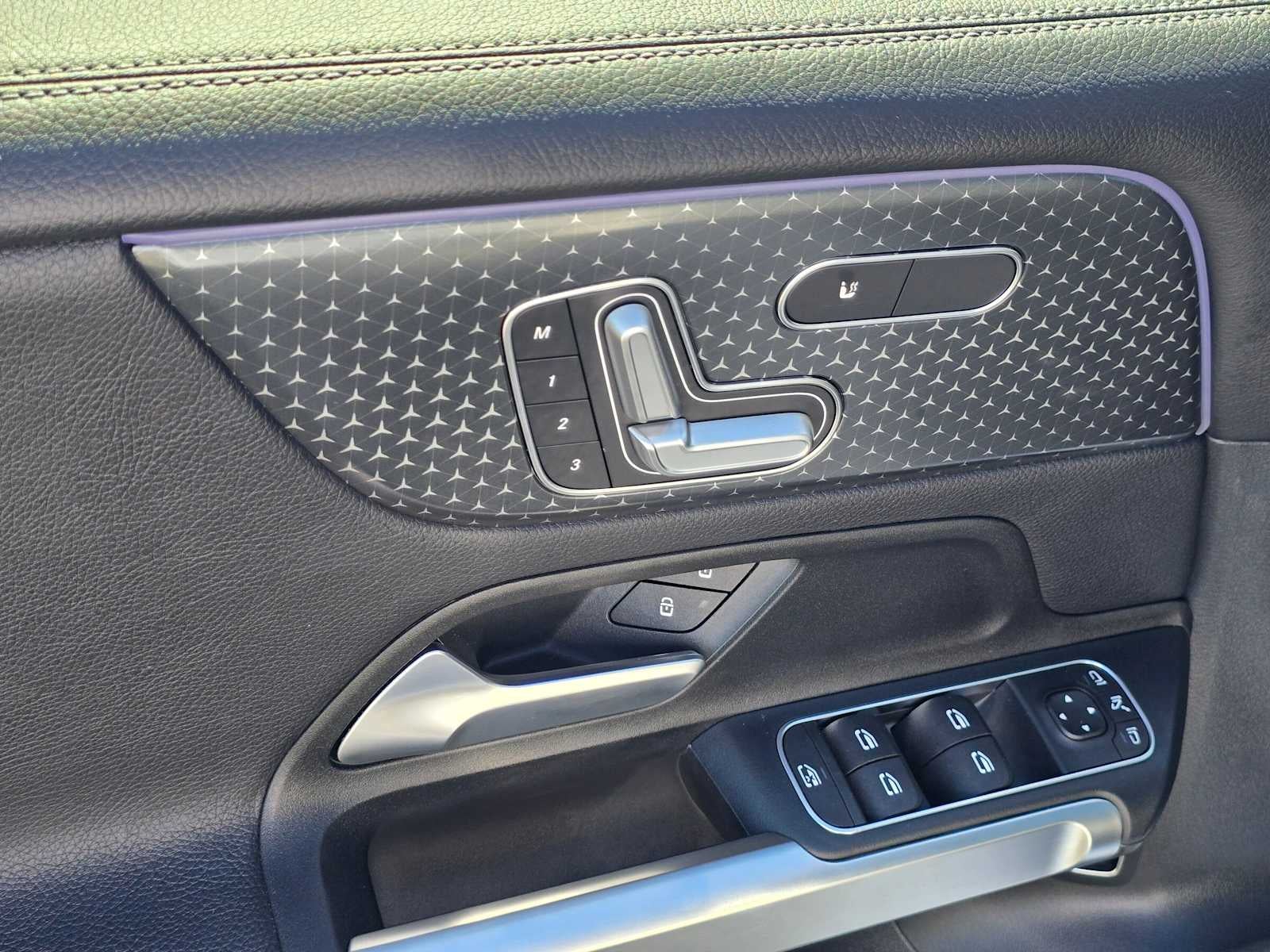 2026 Mercedes-Benz GLB 250 SUV