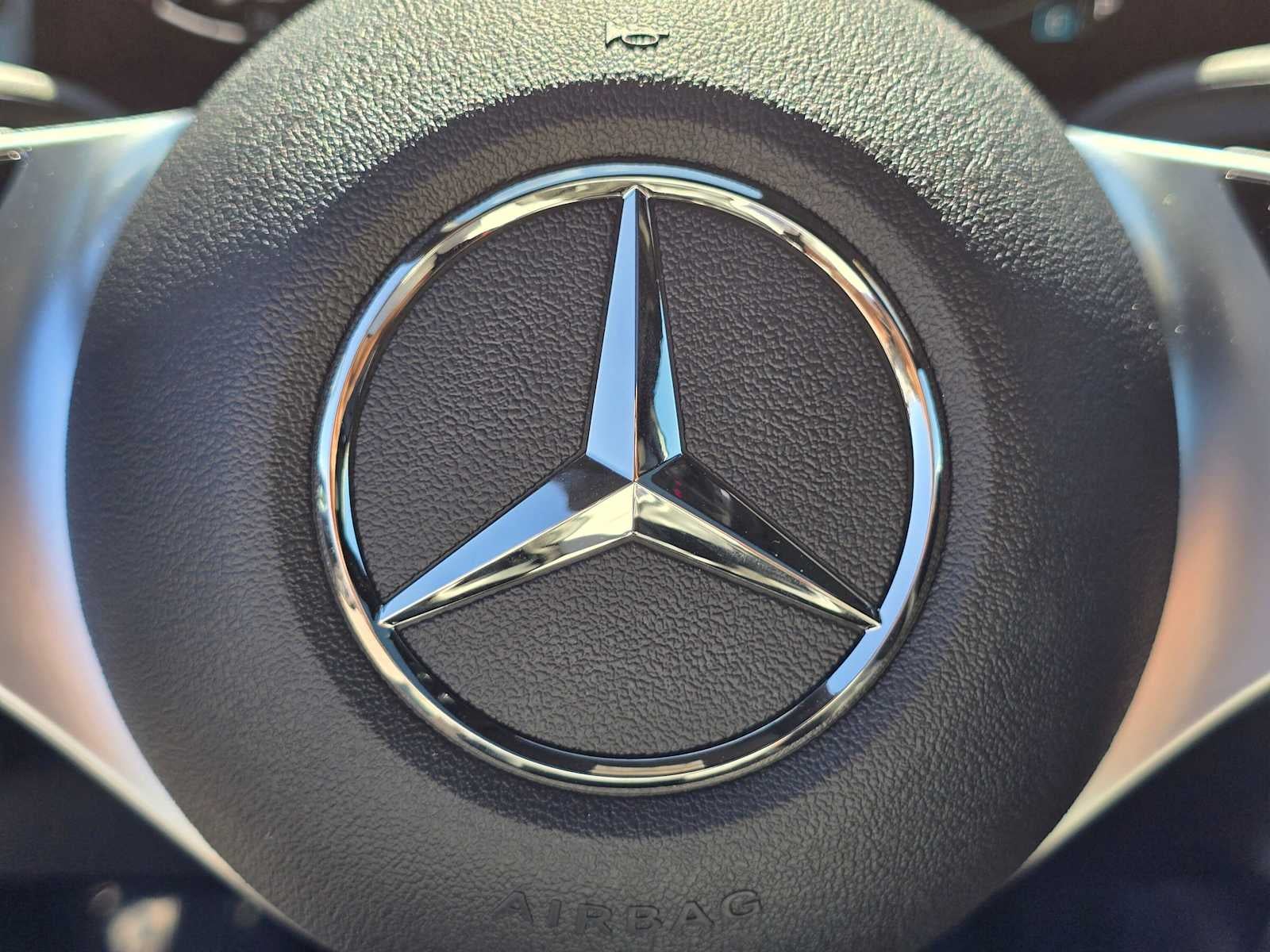 2026 Mercedes-Benz GLB 250 SUV