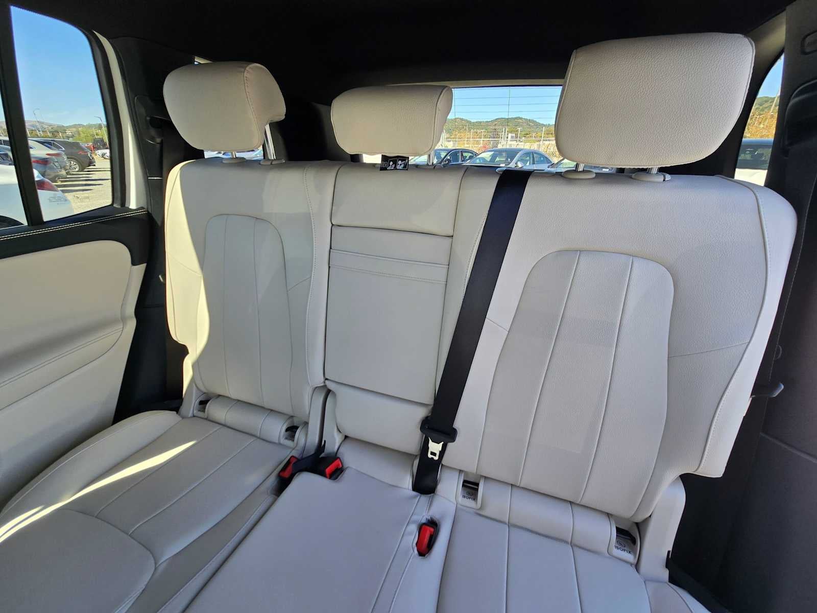 2026 Mercedes-Benz GLB 250 SUV
