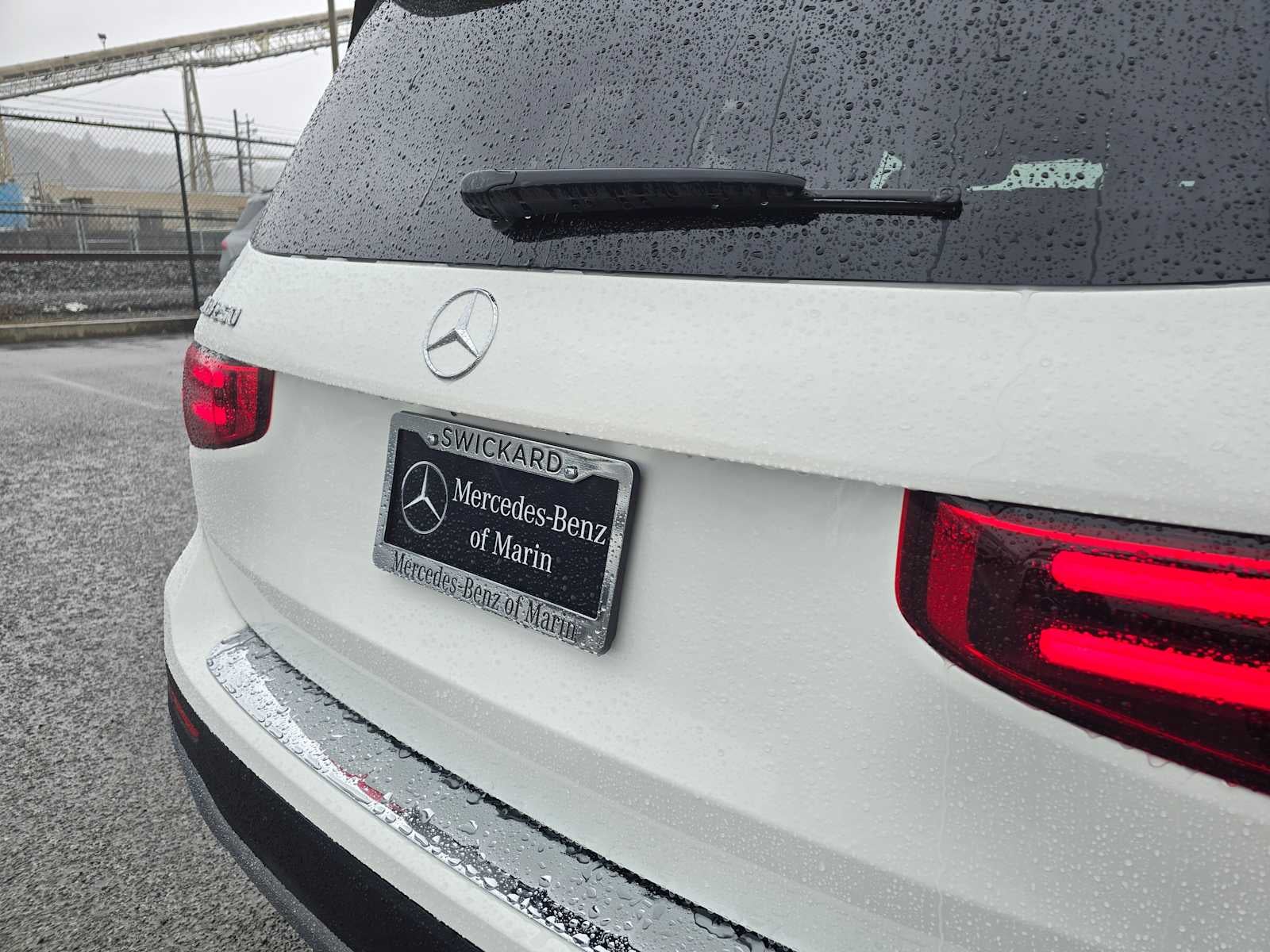 2026 Mercedes-Benz GLB 250 SUV