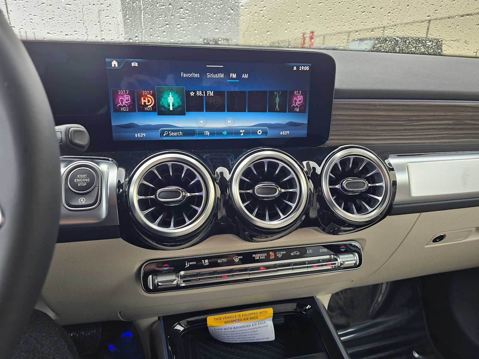 2026 Mercedes-Benz GLB 250 SUV