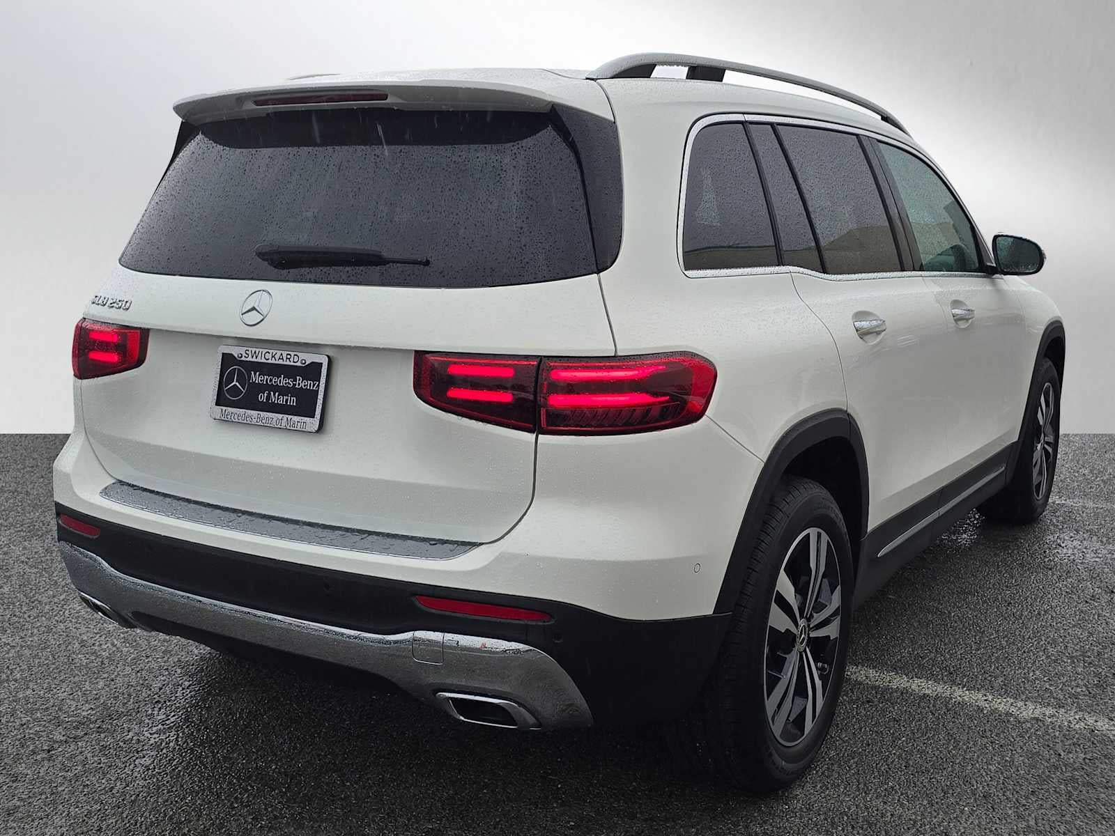 2026 Mercedes-Benz GLB 250 SUV