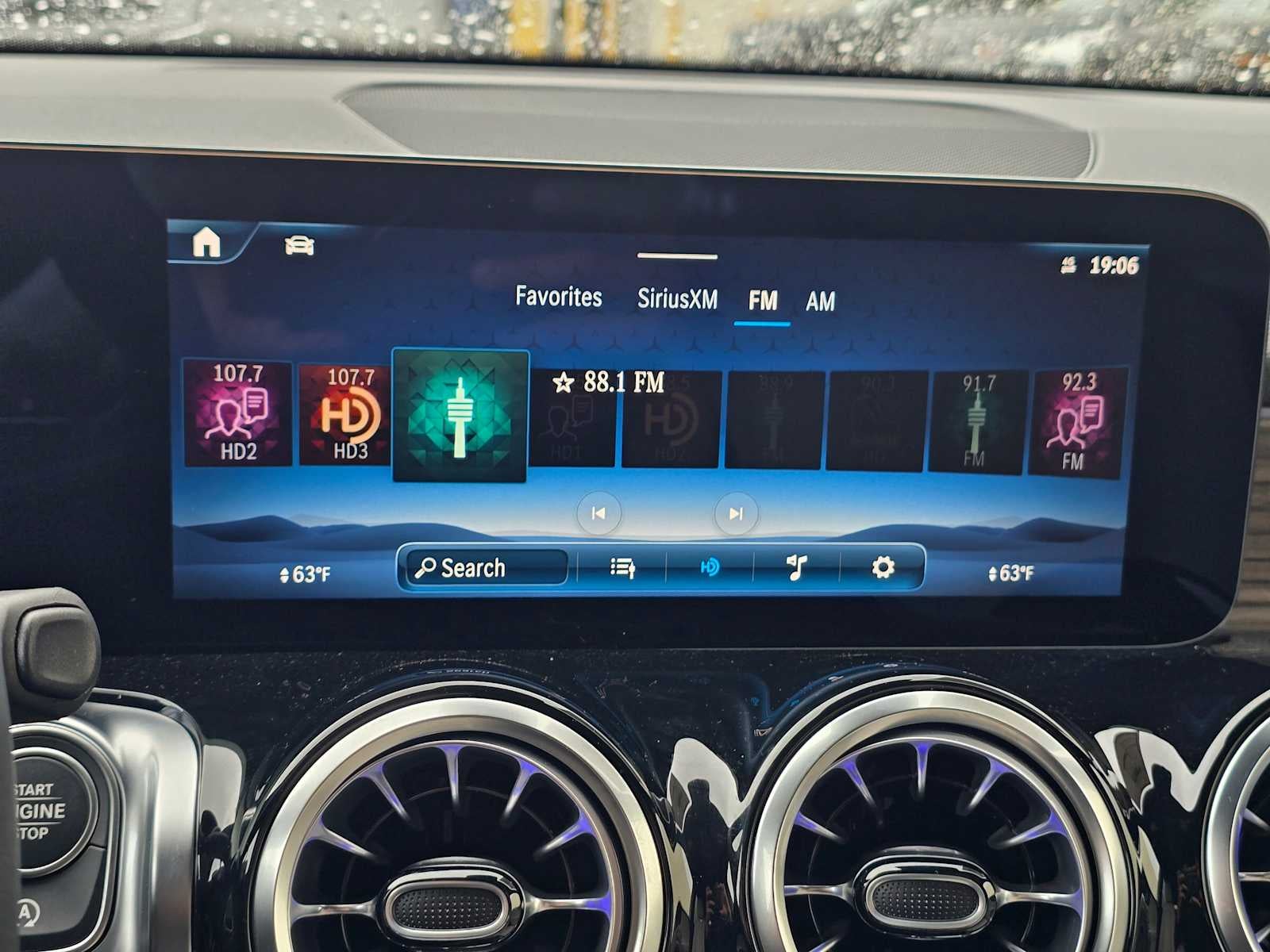 2026 Mercedes-Benz GLB 250 SUV