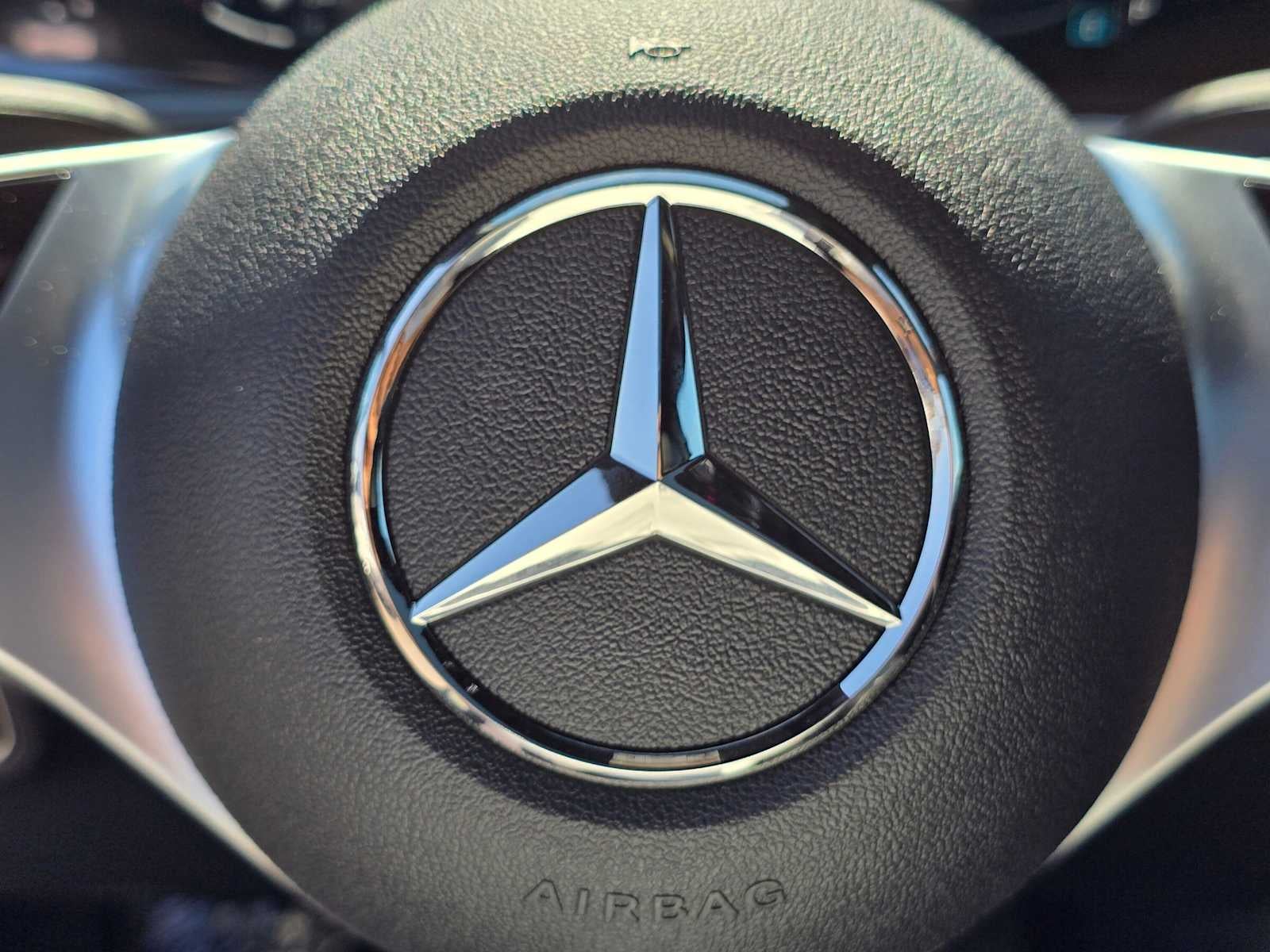 2026 Mercedes-Benz GLB 250 SUV