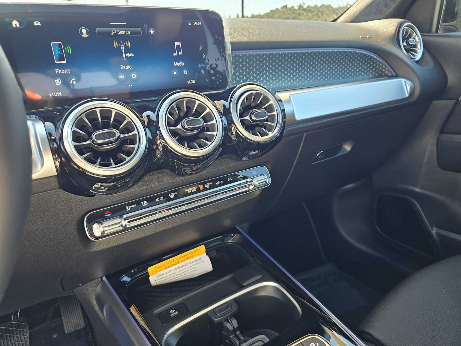 2026 Mercedes-Benz GLB 250 SUV