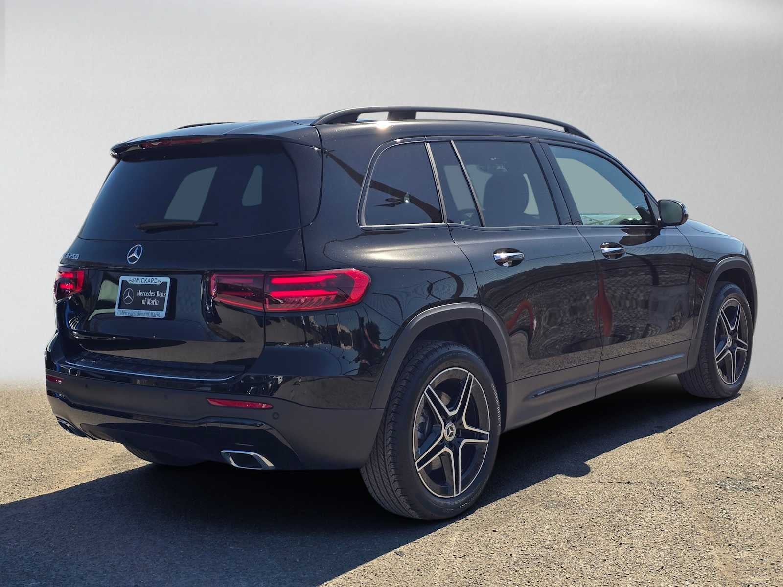 2026 Mercedes-Benz GLB 250 SUV
