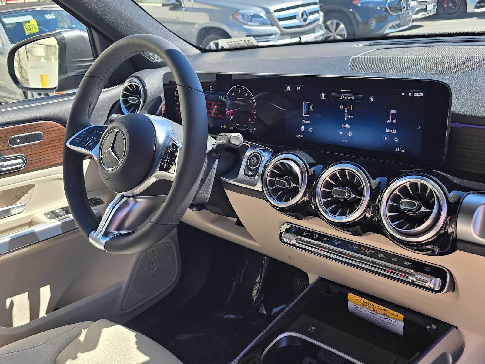 2026 Mercedes-Benz GLB 250 SUV