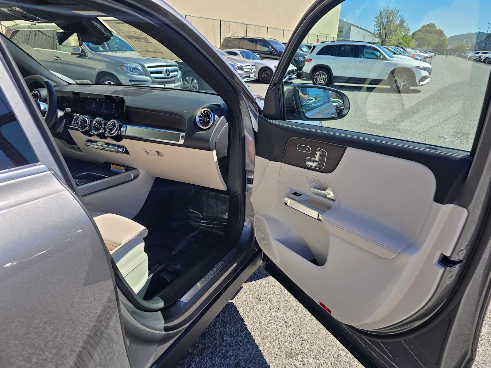 2026 Mercedes-Benz GLB 250 SUV