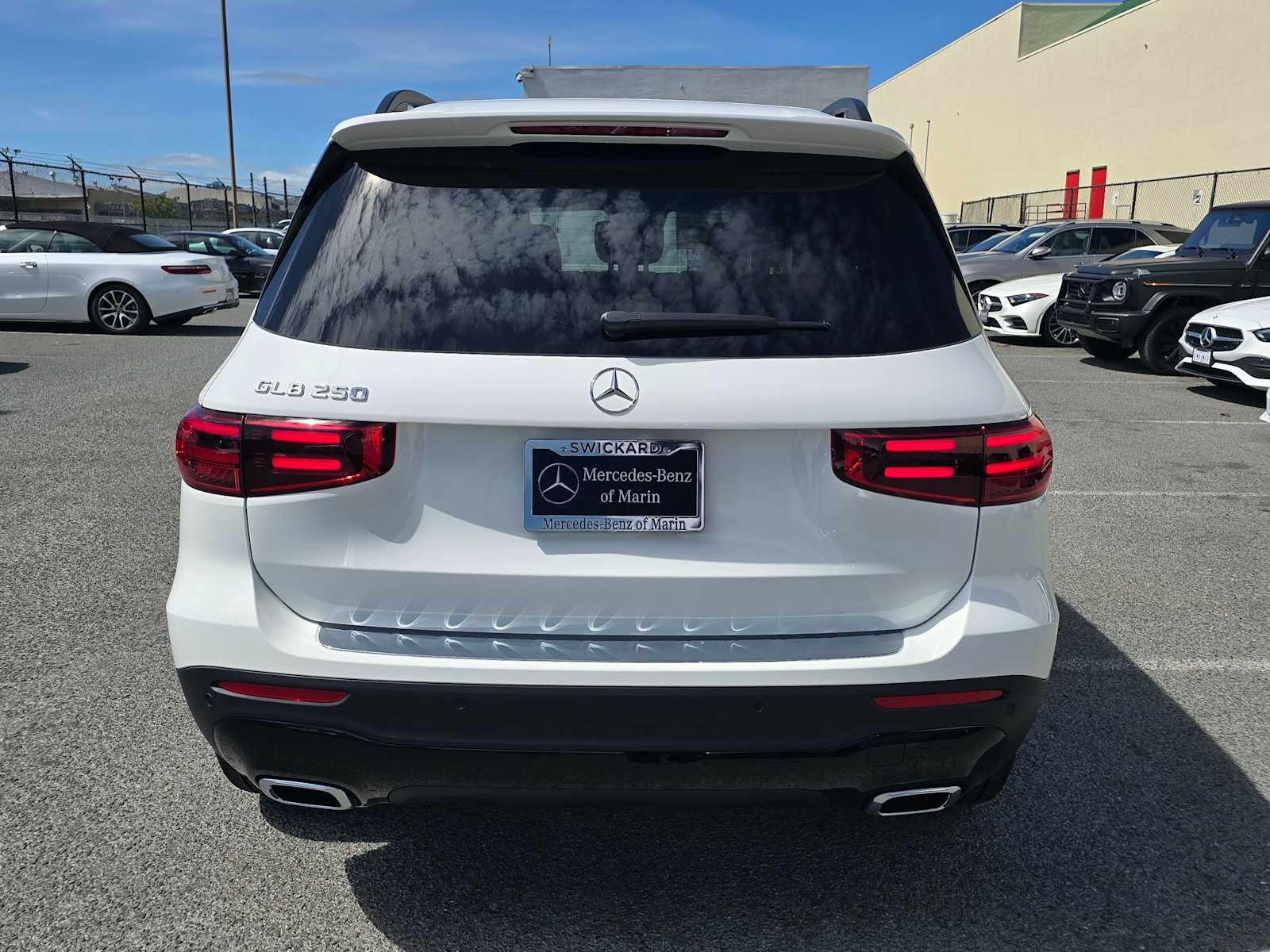 2026 Mercedes-Benz GLB 250 SUV