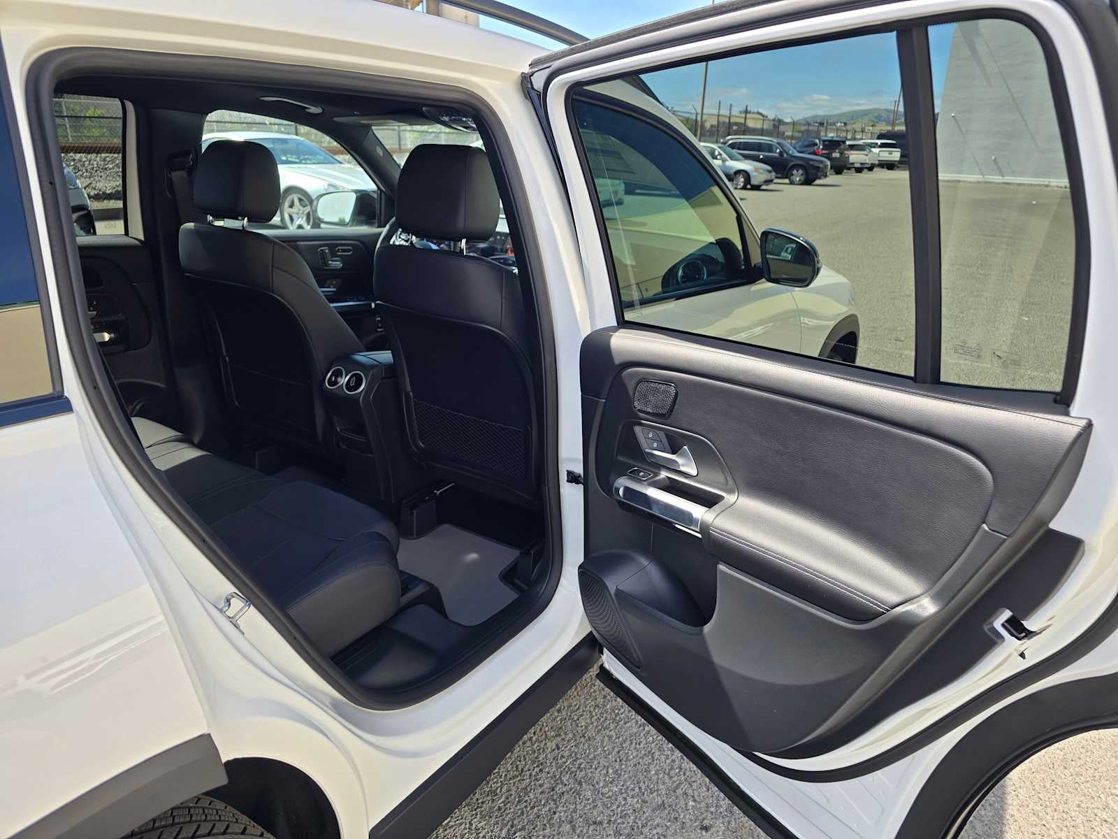 2026 Mercedes-Benz GLB 250 SUV