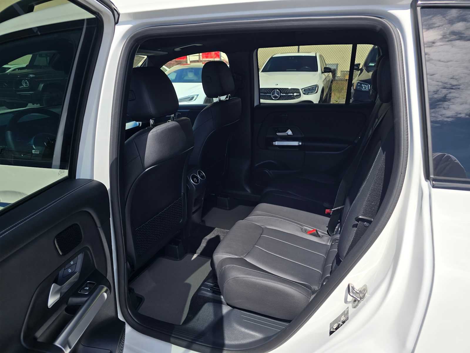 2026 Mercedes-Benz GLB 250 SUV