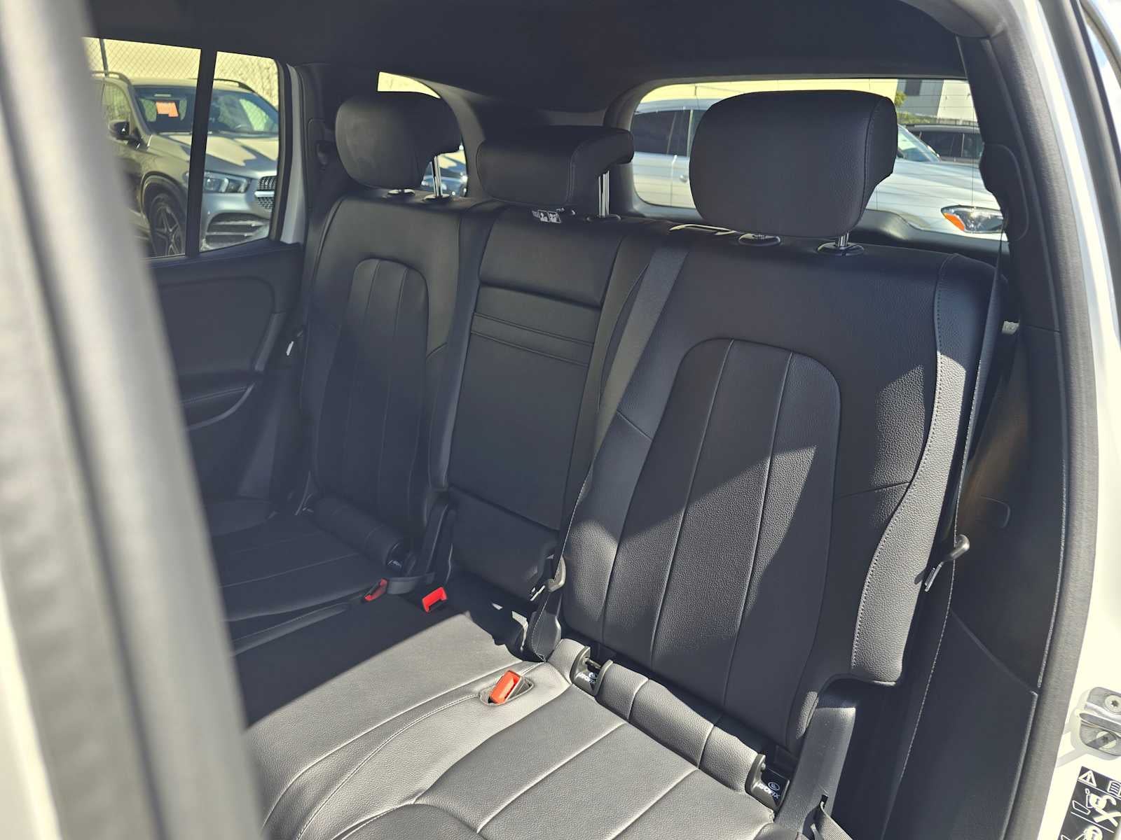 2026 Mercedes-Benz GLB 250 SUV