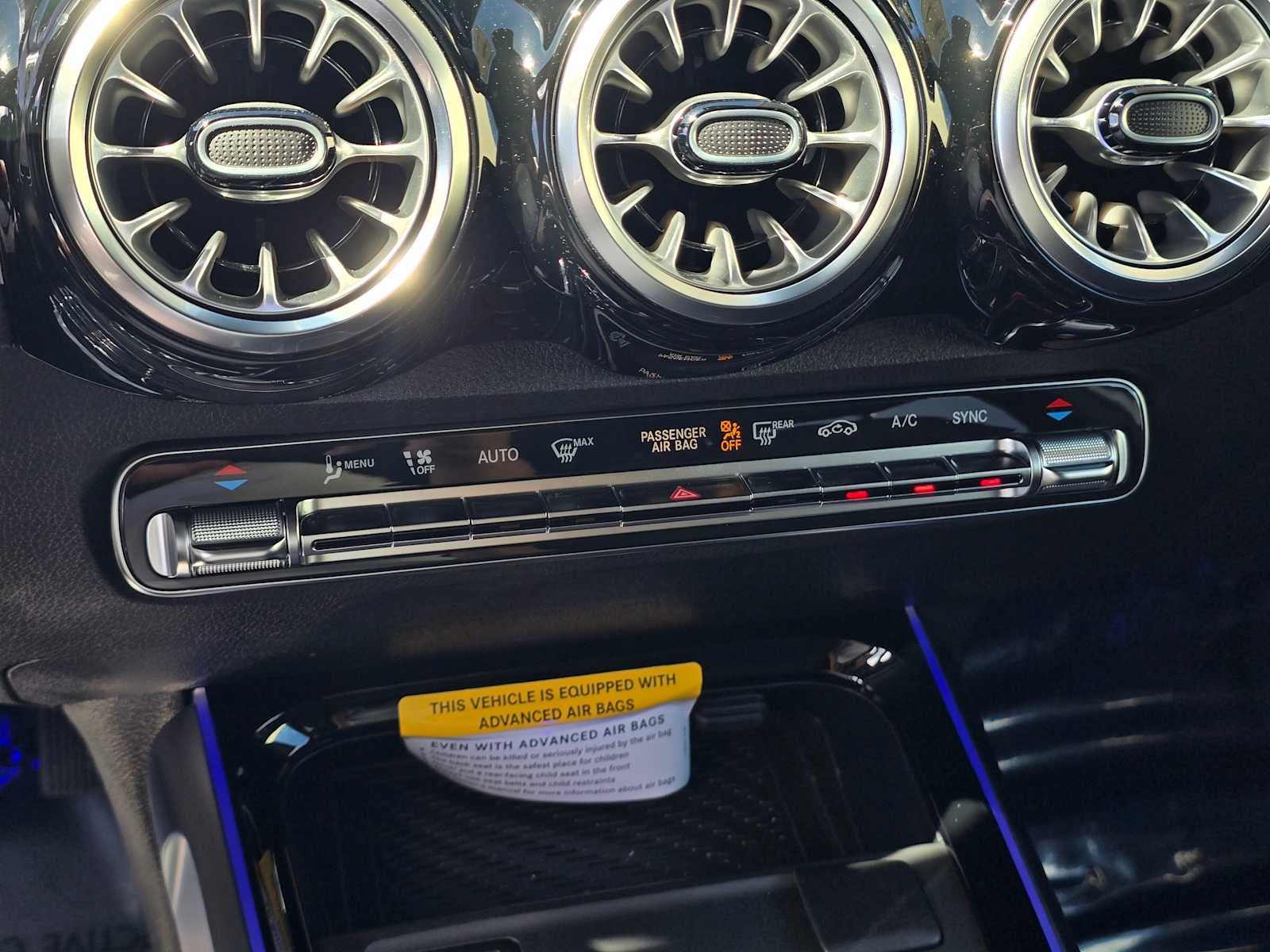 2026 Mercedes-Benz GLB 250 SUV