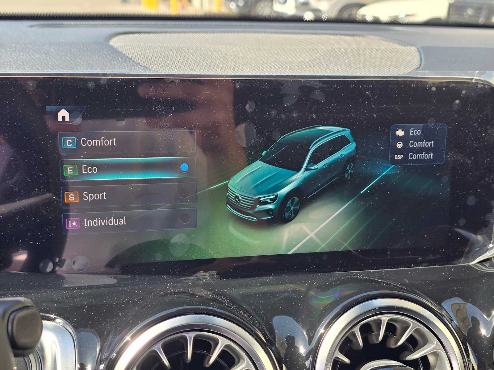 2026 Mercedes-Benz GLB 250 SUV