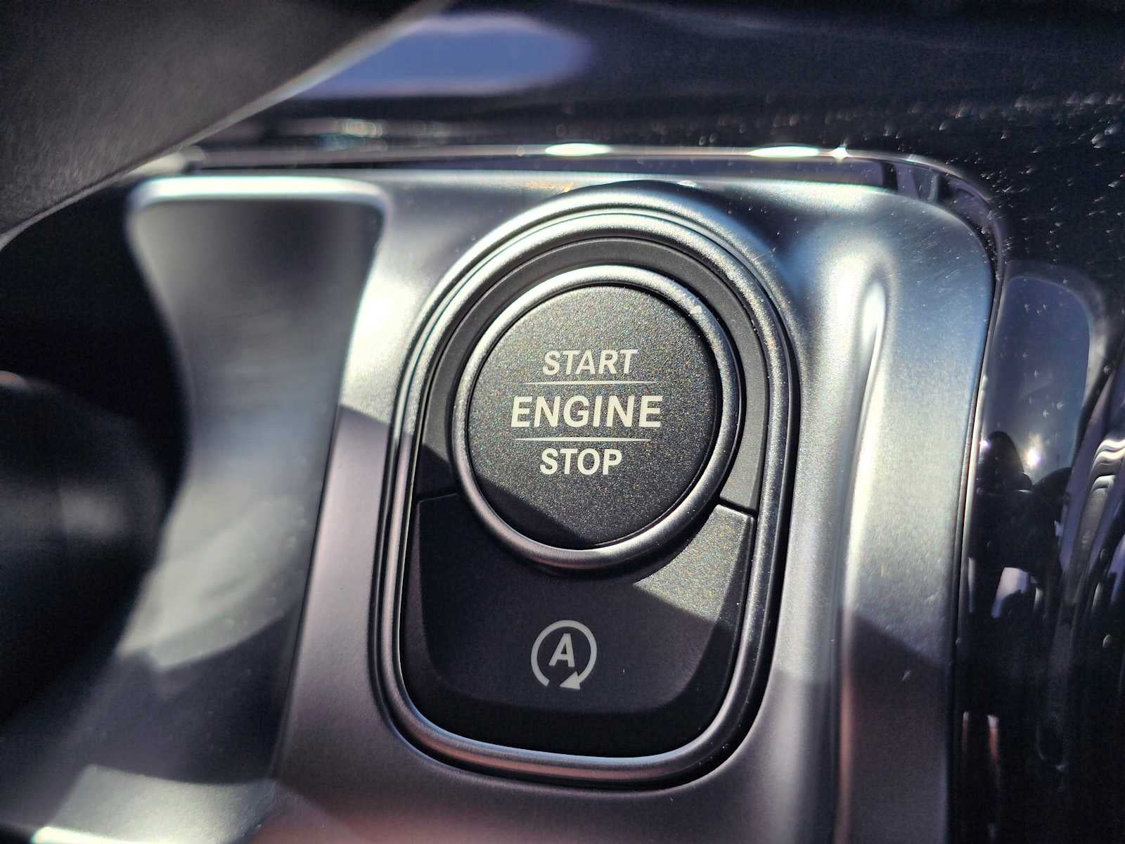 2026 Mercedes-Benz GLB 250 SUV