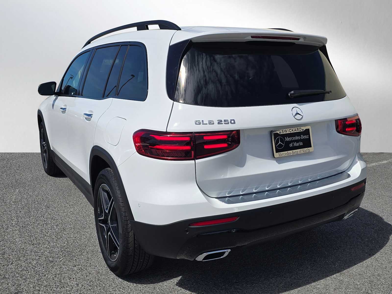 2026 Mercedes-Benz GLB 250 SUV