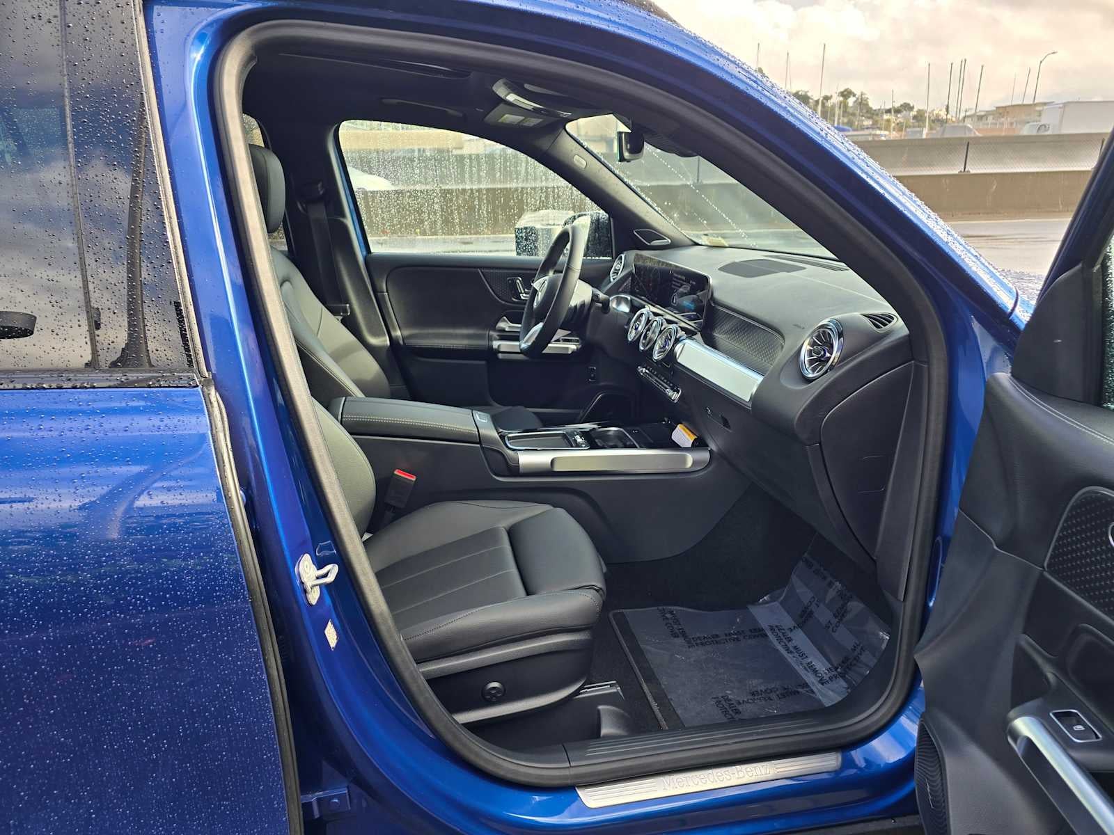 2025 Mercedes-Benz GLB 250 4MATIC® SUV