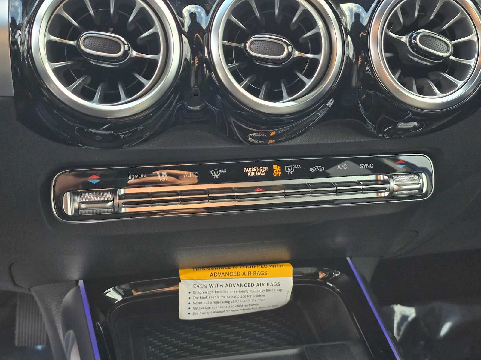 2025 Mercedes-Benz GLB 250 4MATIC® SUV