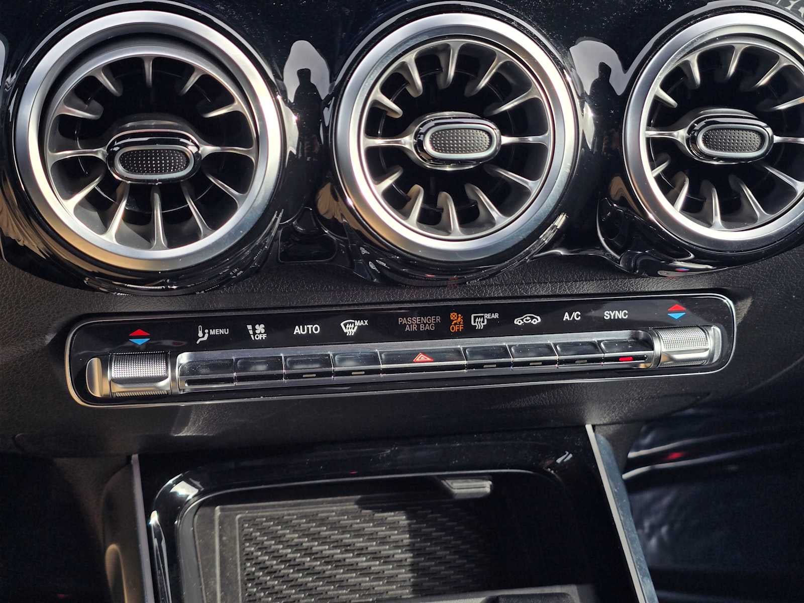 2025 Mercedes-Benz GLB 250 GLB 250