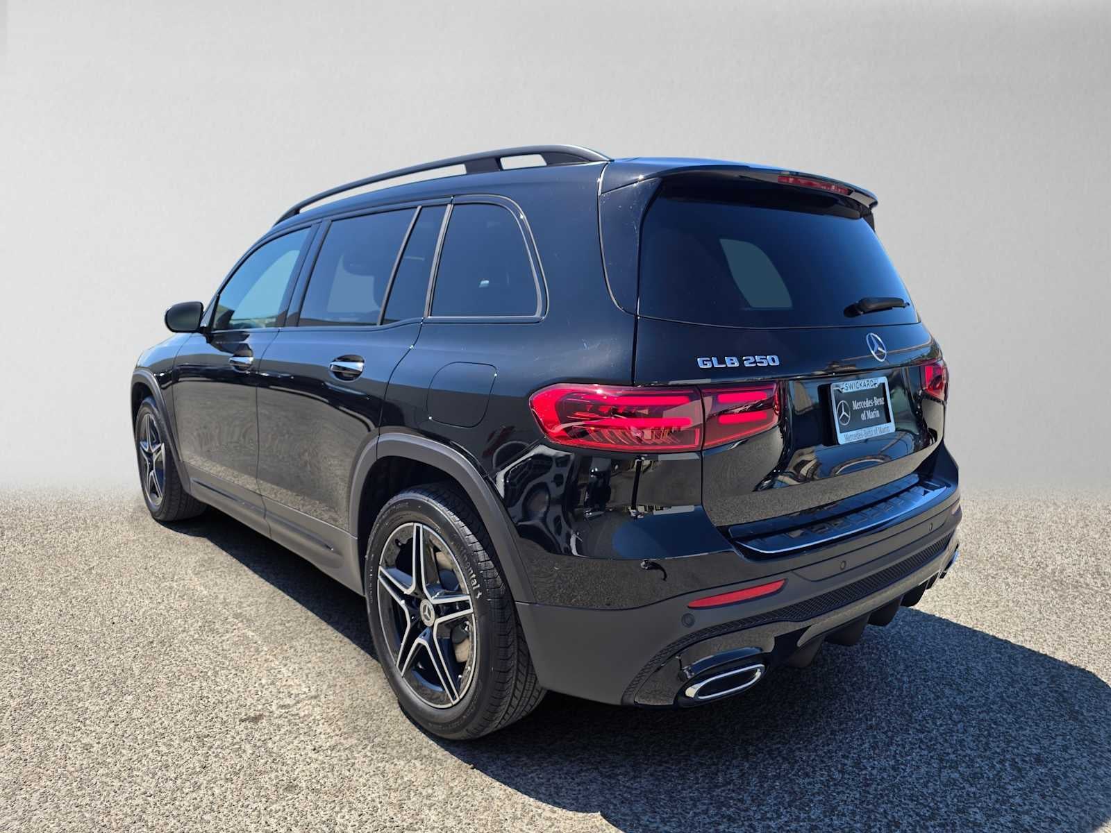 2026 Mercedes-Benz GLB 250 4MATIC® SUV