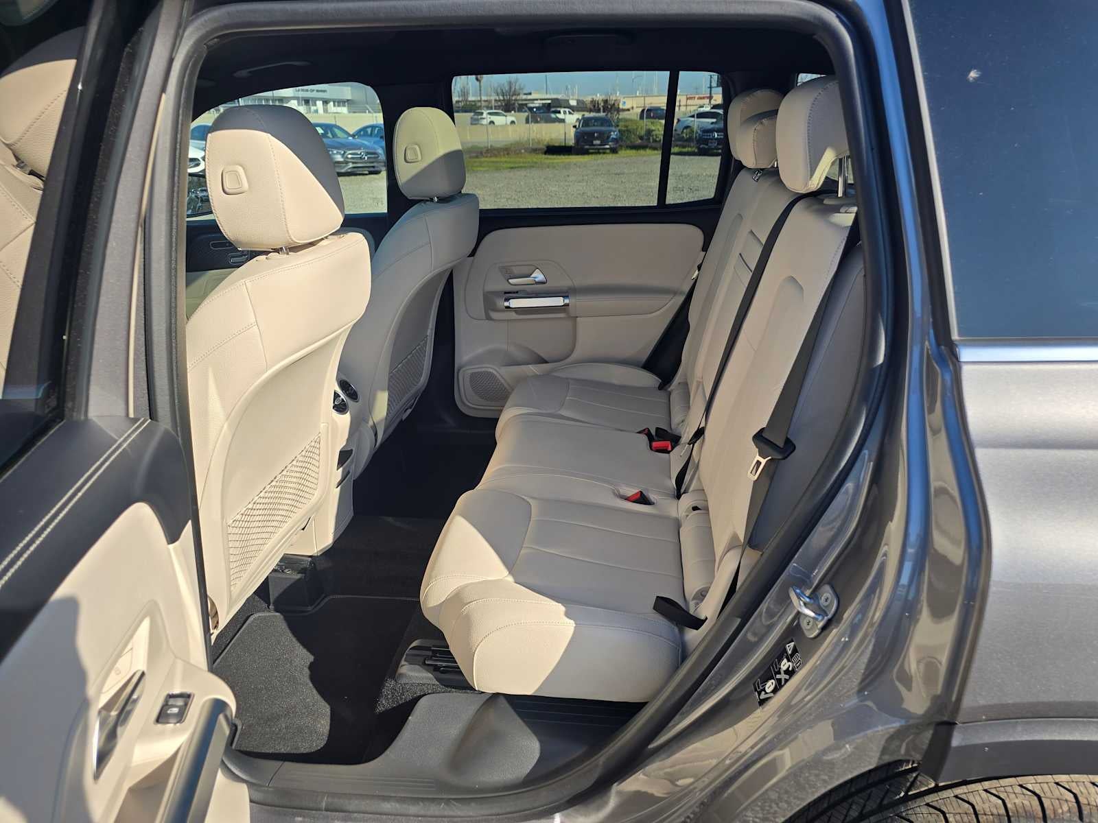 2025 Mercedes-Benz GLB 250 4MATIC® SUV