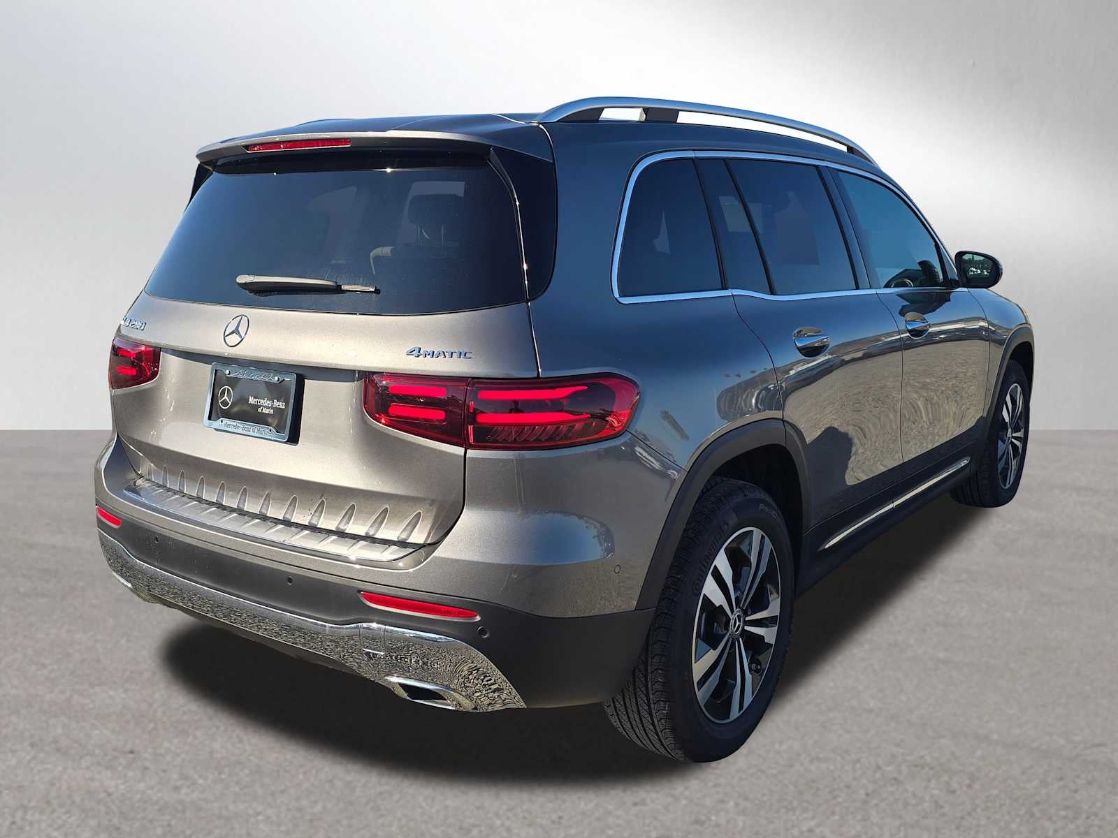 2025 Mercedes-Benz GLB 250 4MATIC® SUV