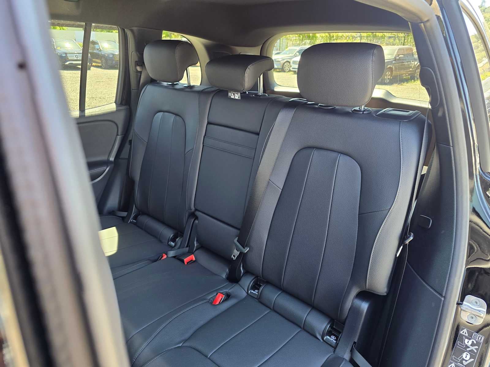 2026 Mercedes-Benz GLB 250 4MATIC® SUV