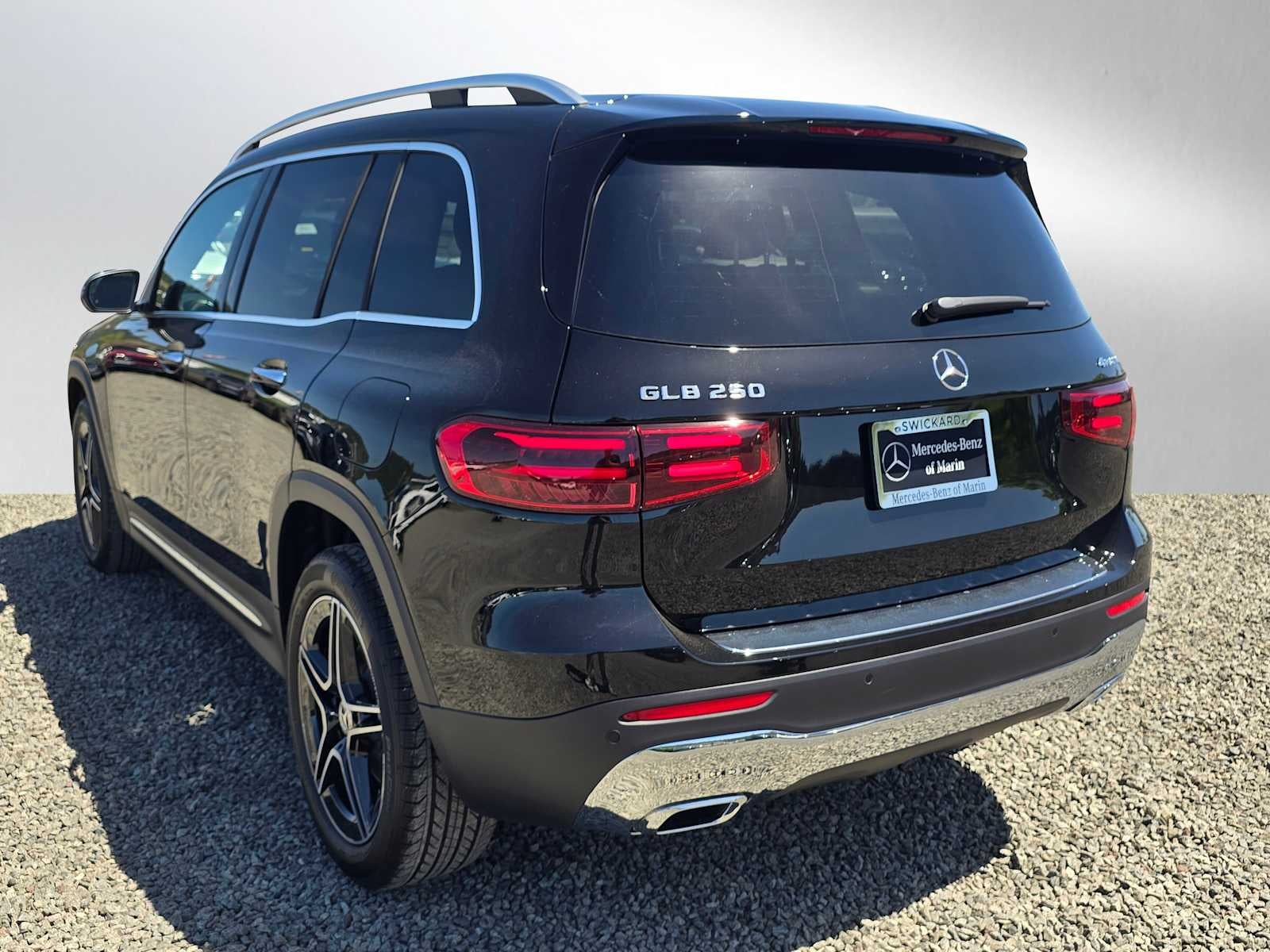 2026 Mercedes-Benz GLB 250 4MATIC® SUV