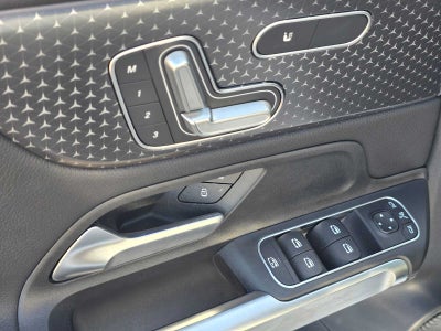 2026 Mercedes-Benz GLB 250 4MATIC® SUV