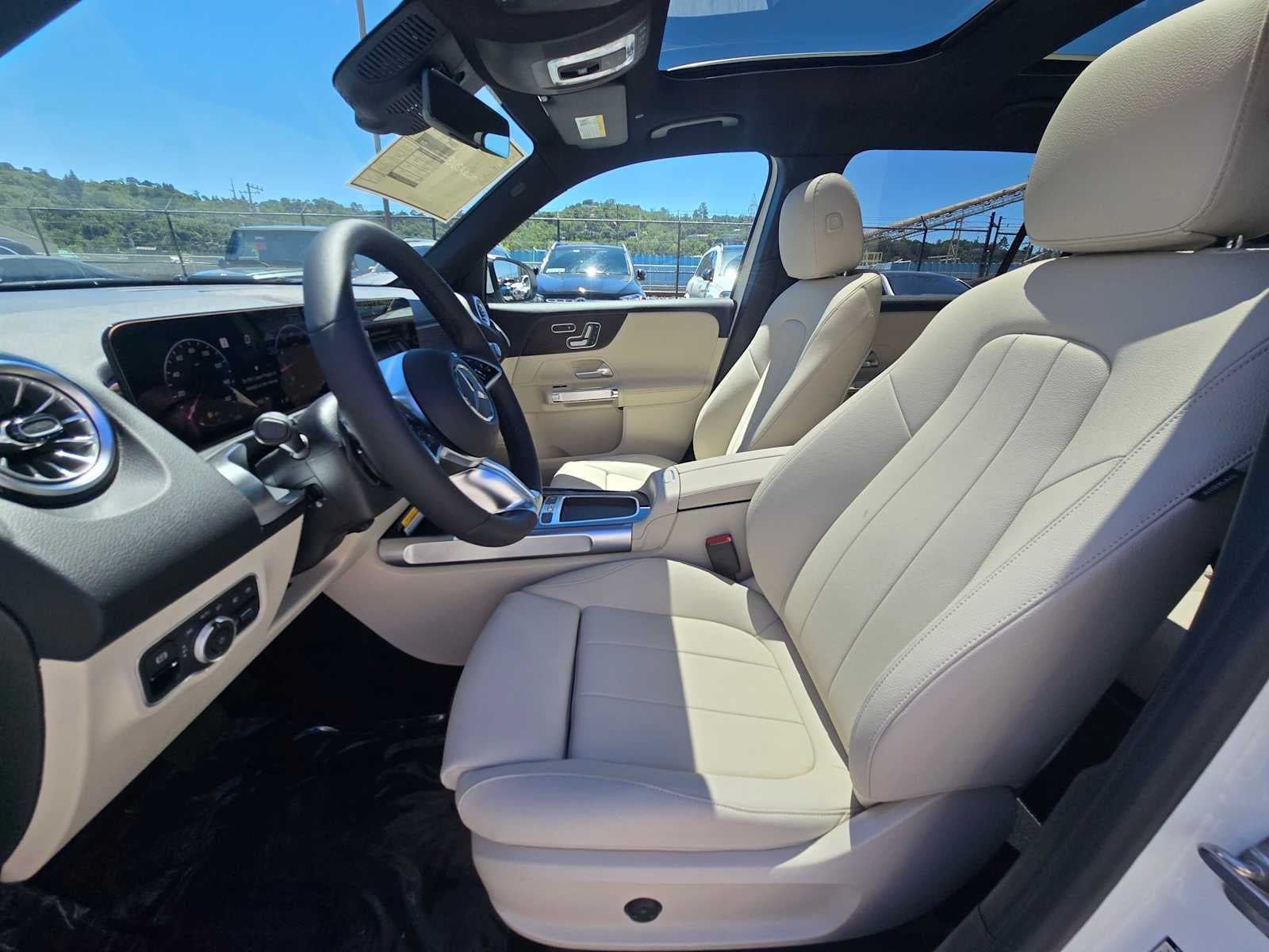 2026 Mercedes-Benz GLB 250 4MATIC® SUV