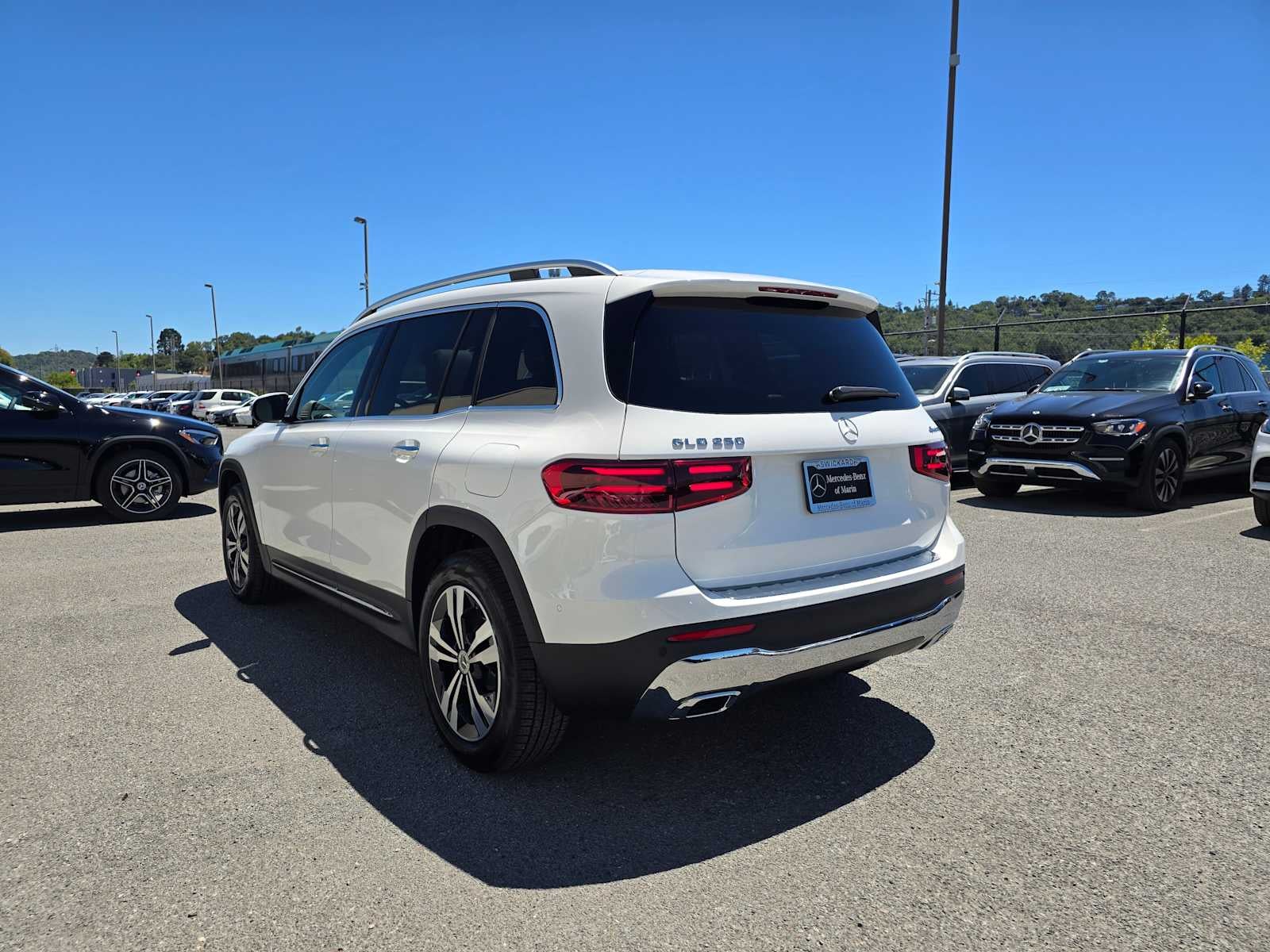 2026 Mercedes-Benz GLB 250 4MATIC® SUV