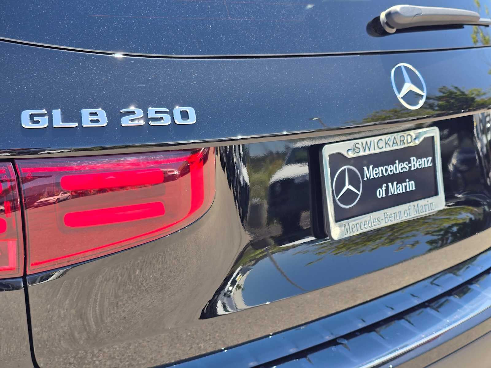 2026 Mercedes-Benz GLB 250 4MATIC® SUV
