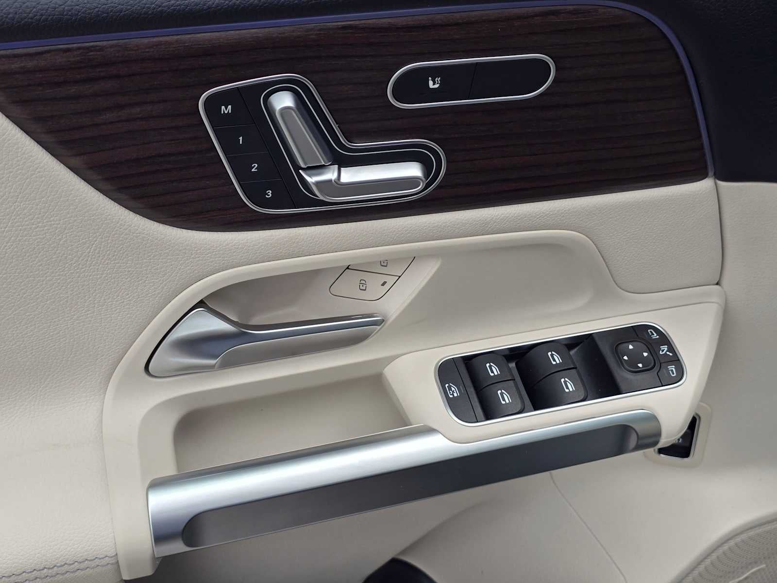 2026 Mercedes-Benz GLB 250 4MATIC® SUV