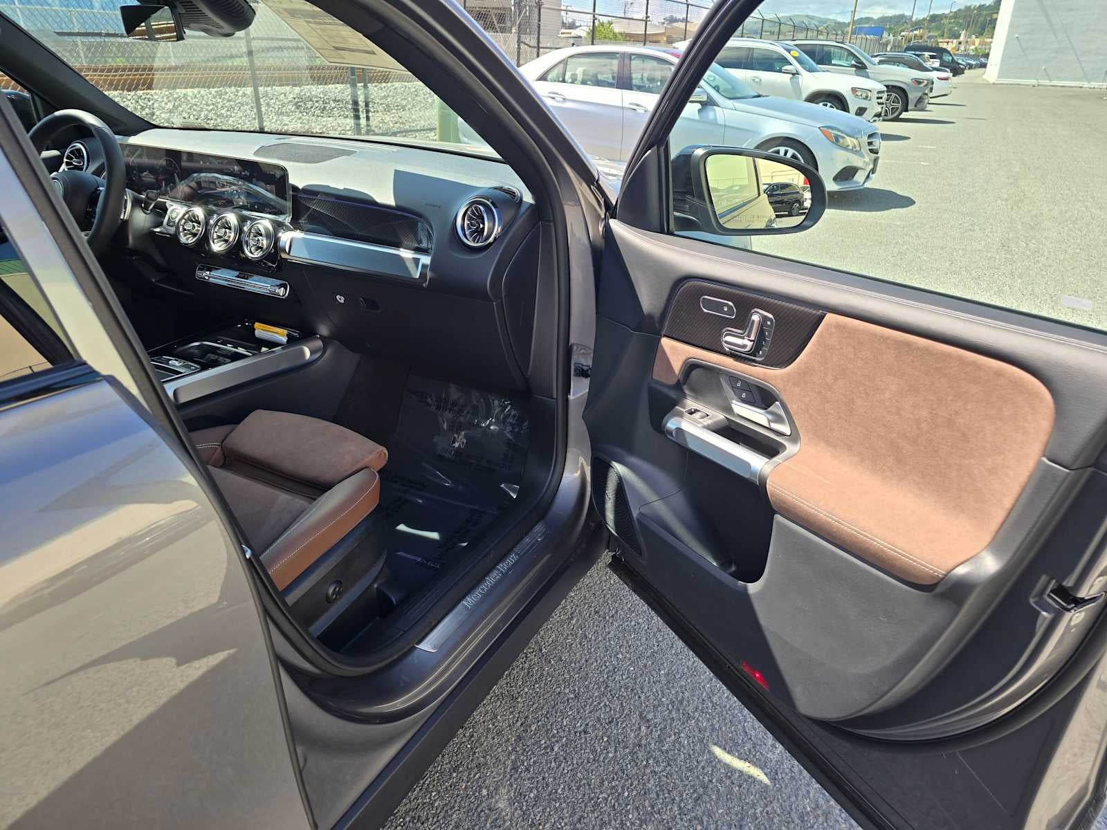 2026 Mercedes-Benz GLB 250 4MATIC® SUV