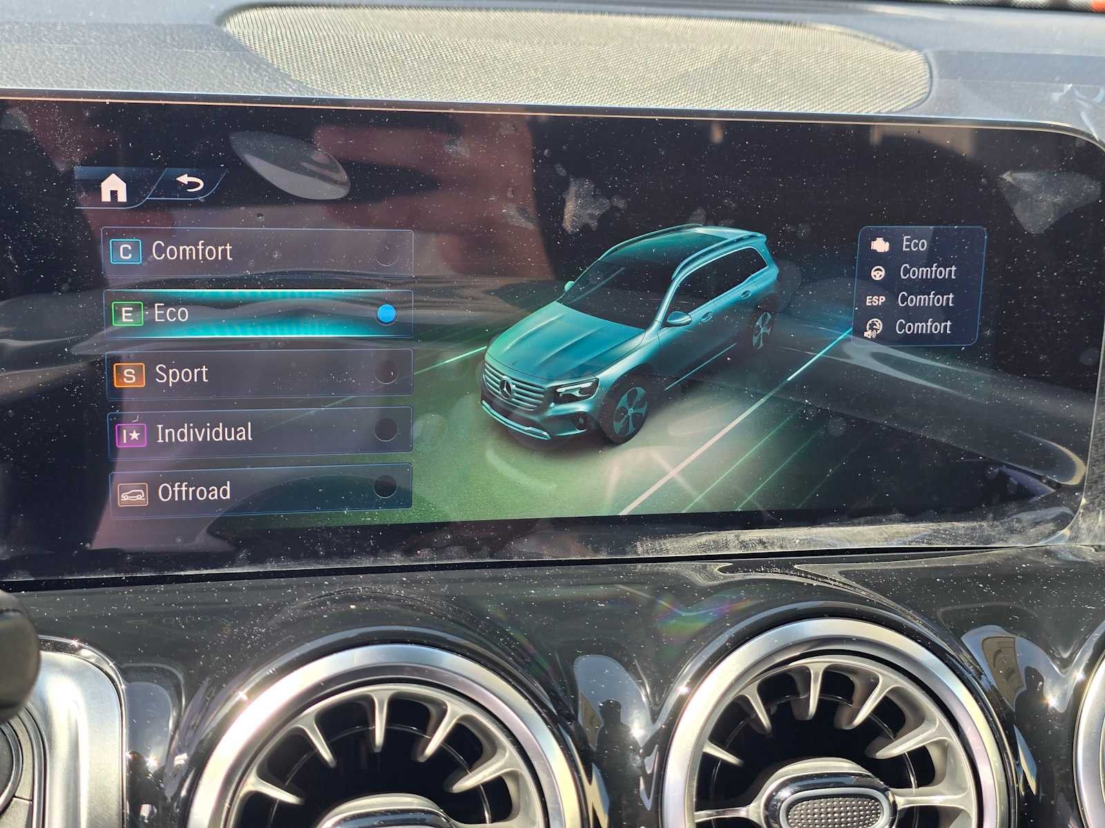 2026 Mercedes-Benz GLB 250 4MATIC® SUV