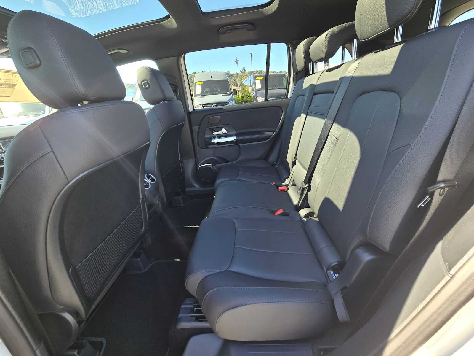 2026 Mercedes-Benz GLB 250 4MATIC® SUV