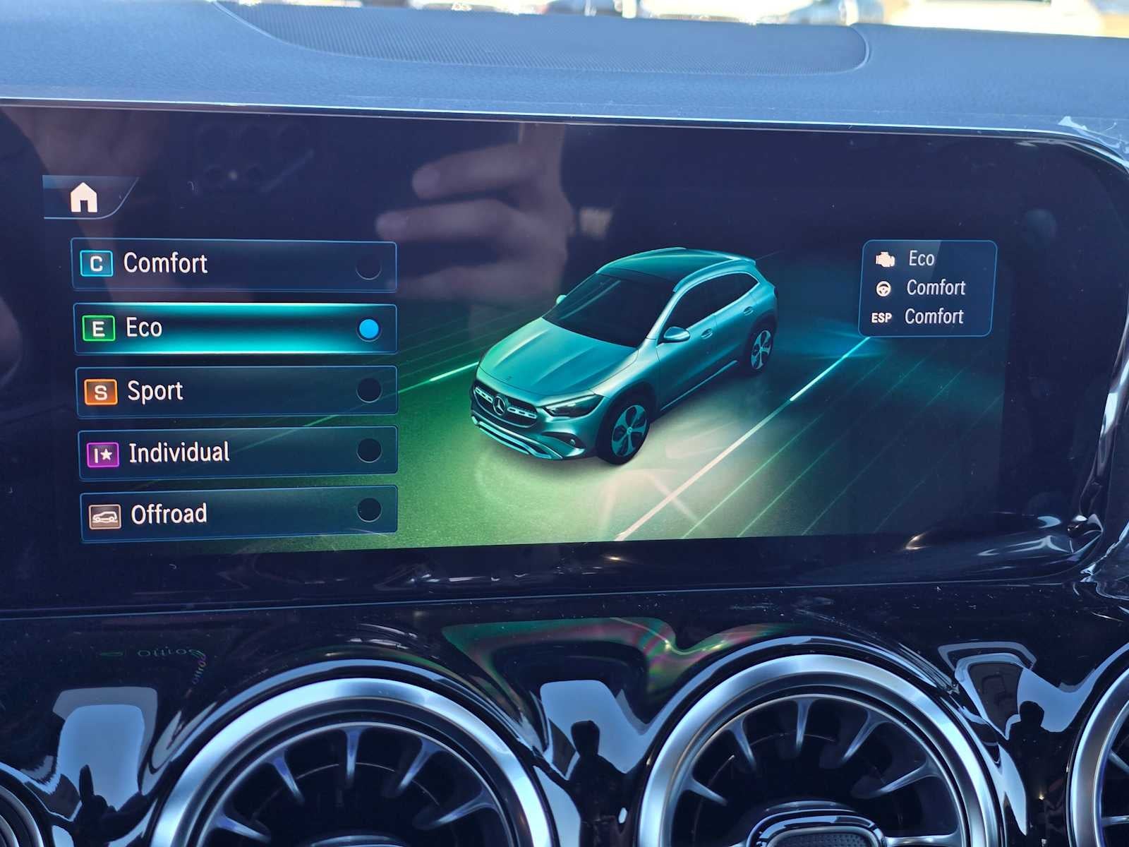 2026 Mercedes-Benz GLA 250 4MATIC® SUV