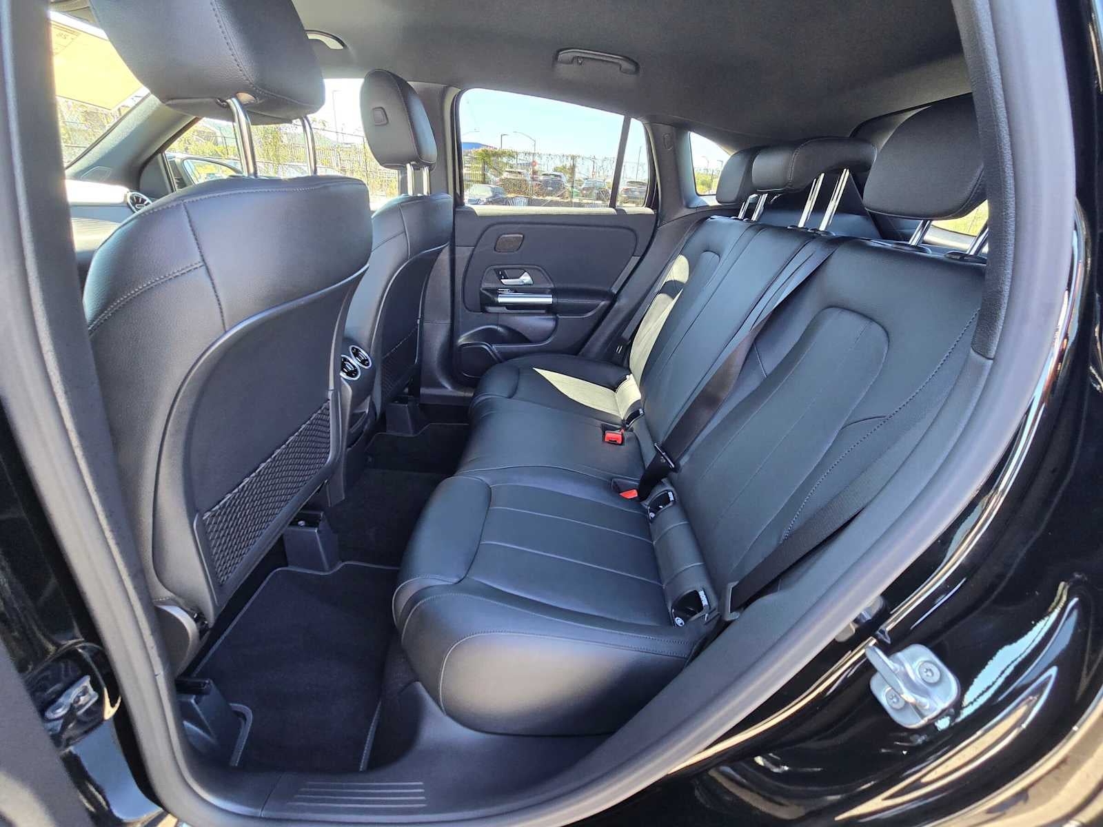 2026 Mercedes-Benz GLA 250 4MATIC® SUV