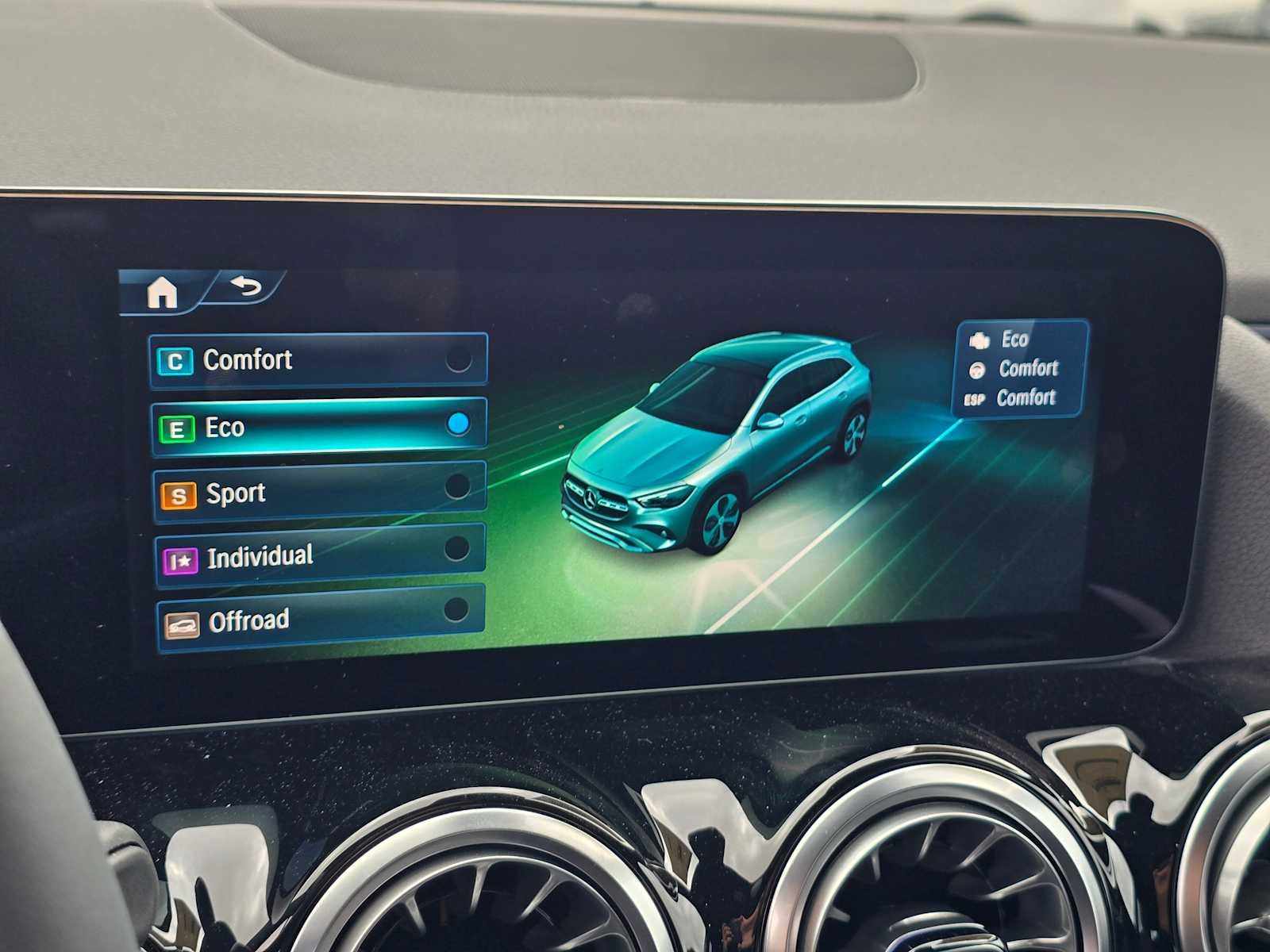 2025 Mercedes-Benz GLA 250 4MATIC® SUV