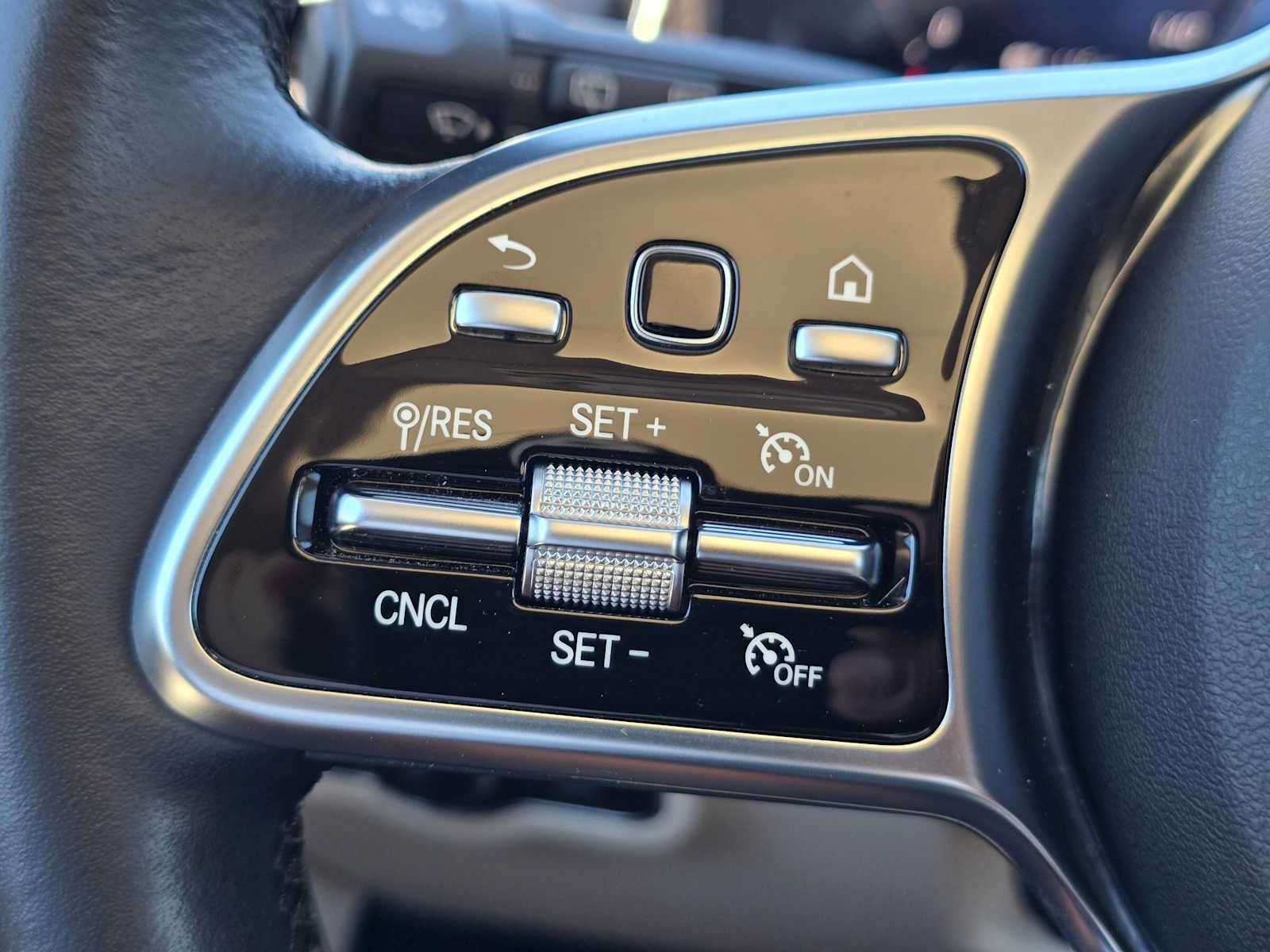 2023 Mercedes-Benz EQB 250+ SUV