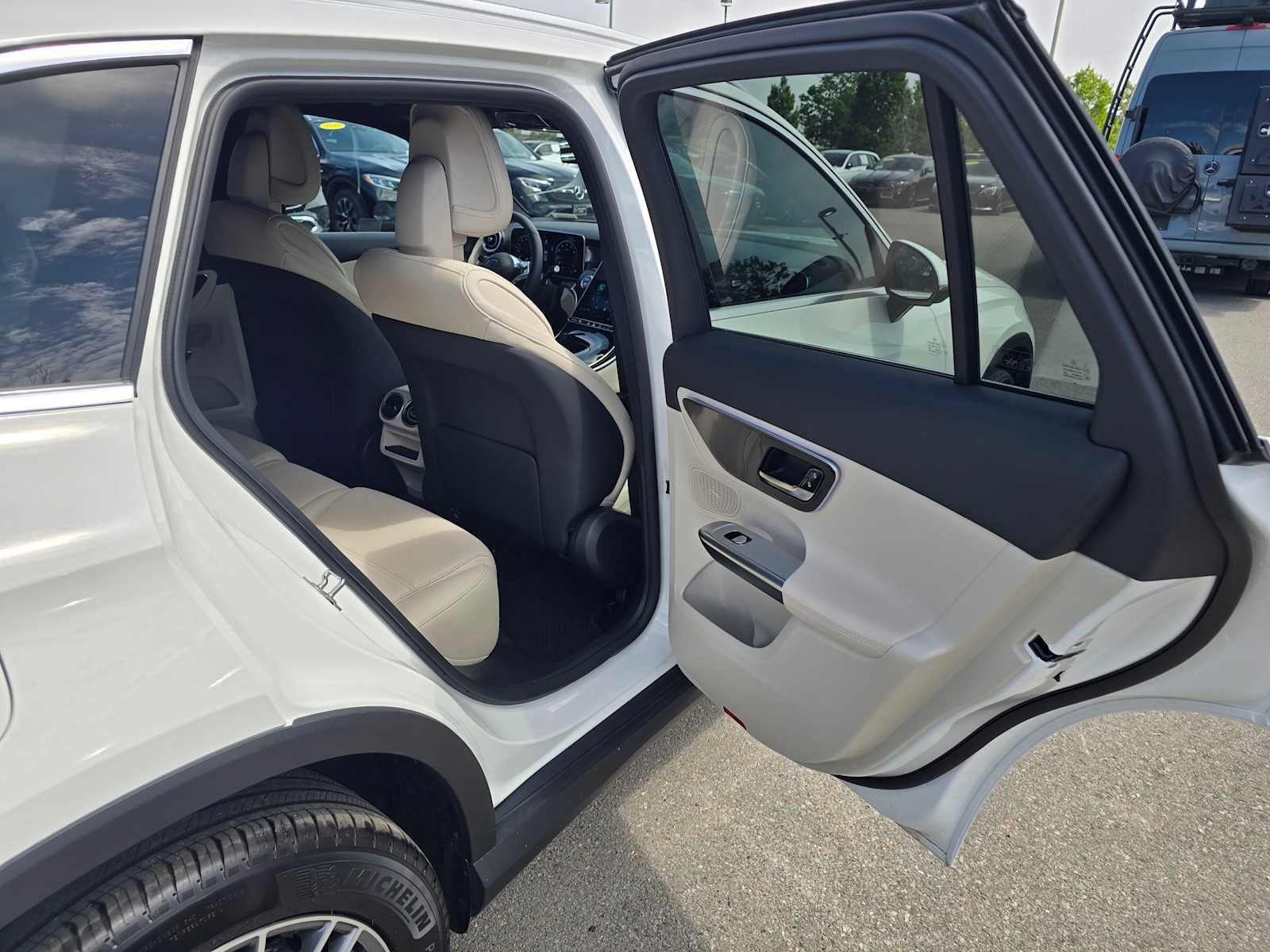 2026 Mercedes-Benz GLC 300 SUV