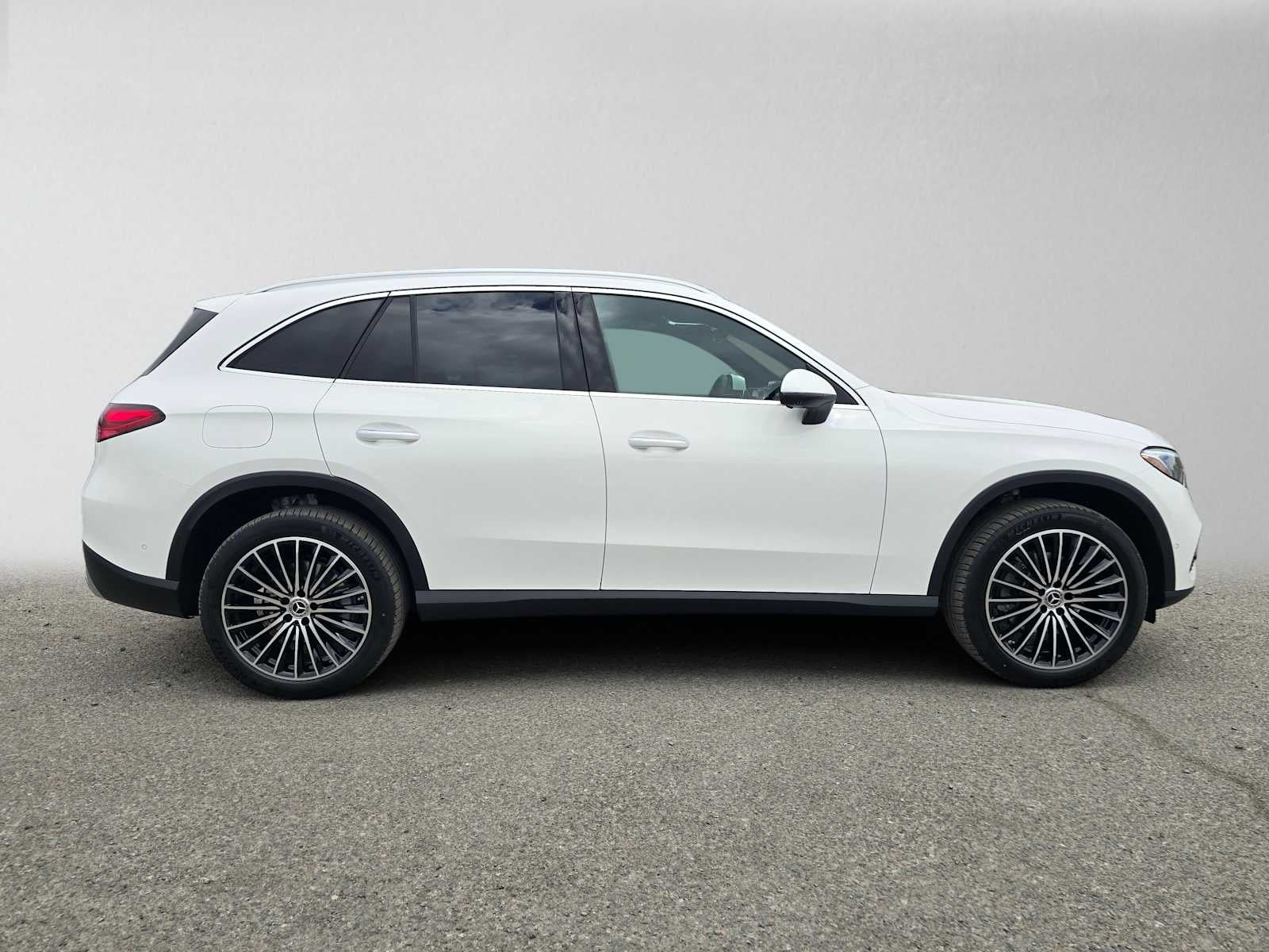 2027 Mercedes-Benz GLC 300 SUV