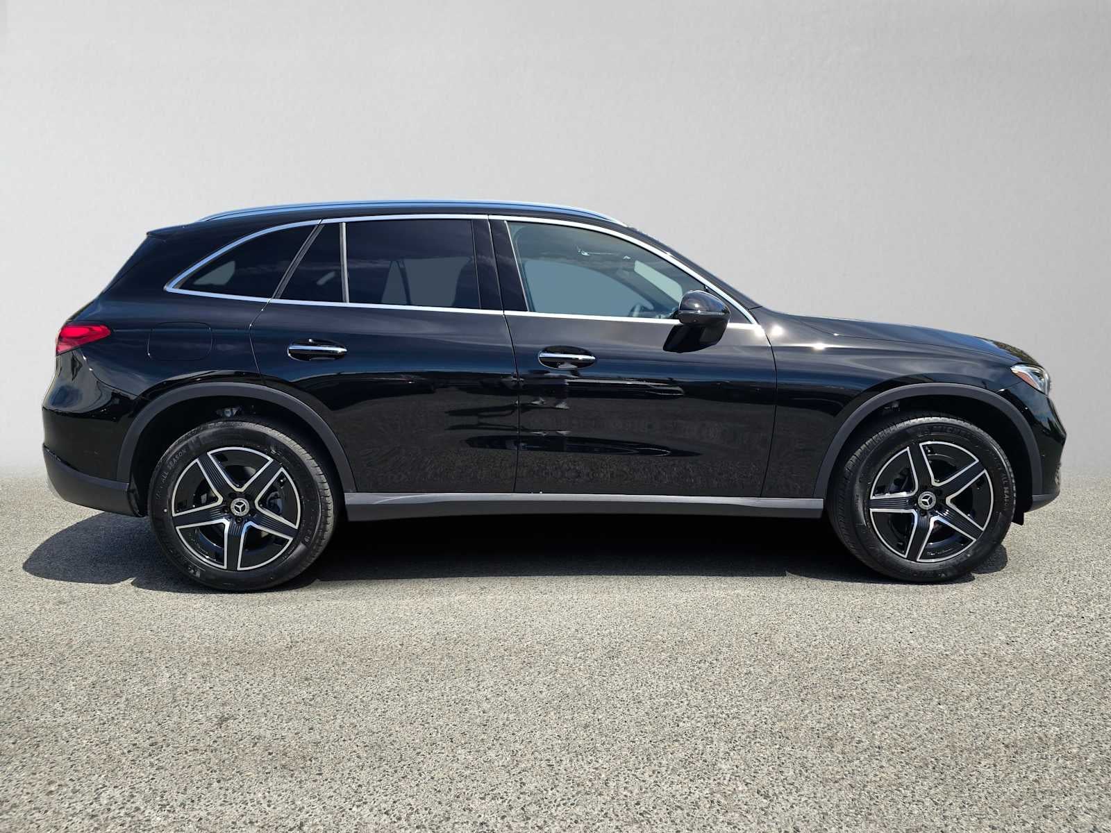 2027 Mercedes-Benz GLC 300 SUV