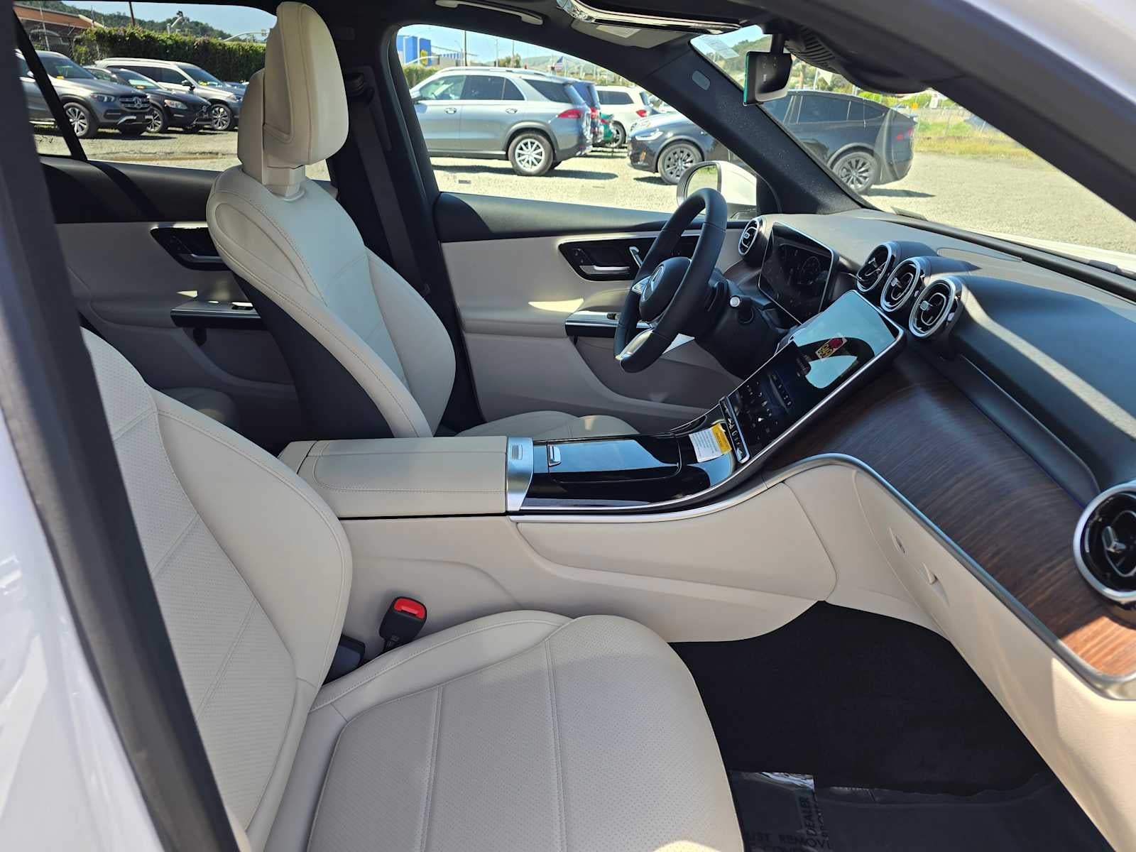 2026 Mercedes-Benz GLC 300 SUV