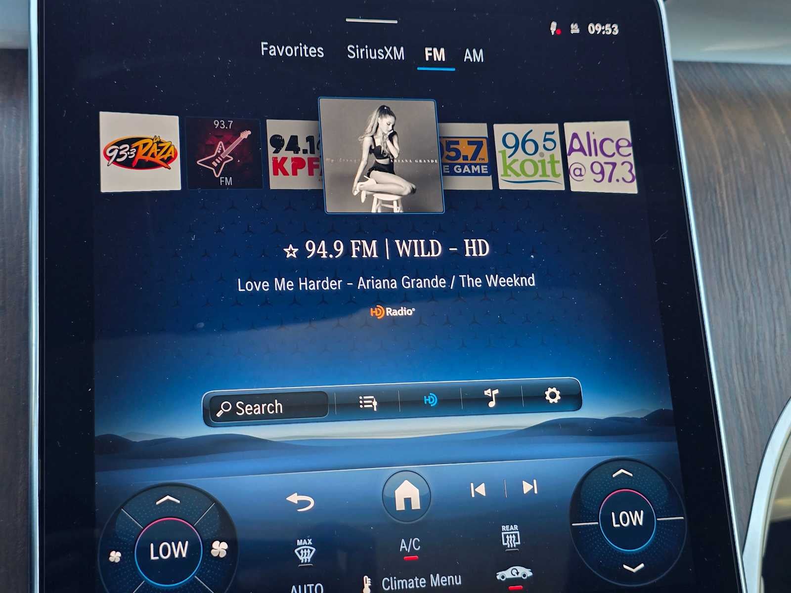 2026 Mercedes-Benz GLC 300 SUV