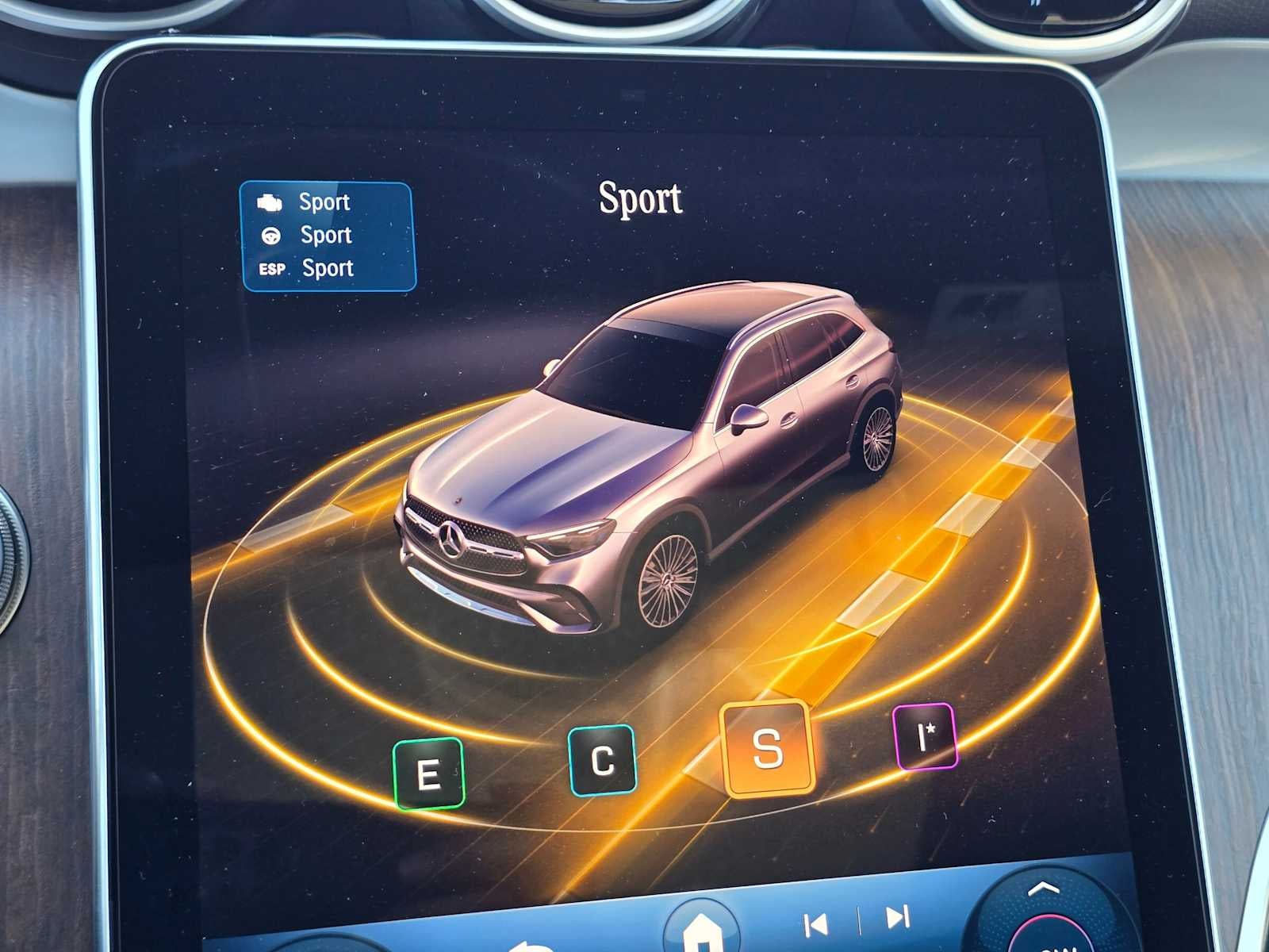 2026 Mercedes-Benz GLC 300 SUV